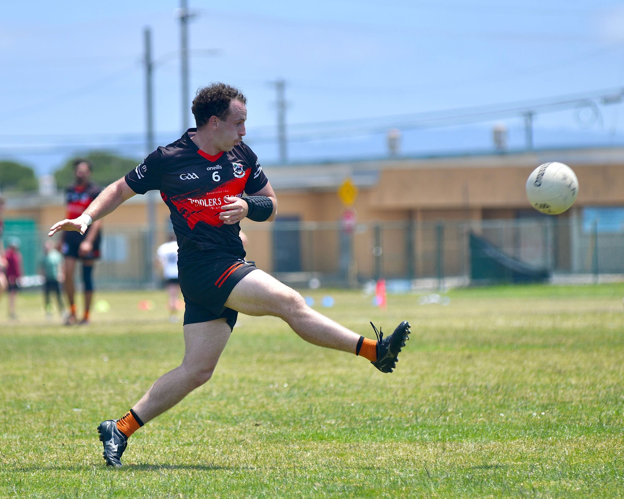 ÉireÓgvsYoungIrelandersJuniorFootballatPáircnanGaelonTreasureIslandbyWilliamWaylandWW1_6752.JPG