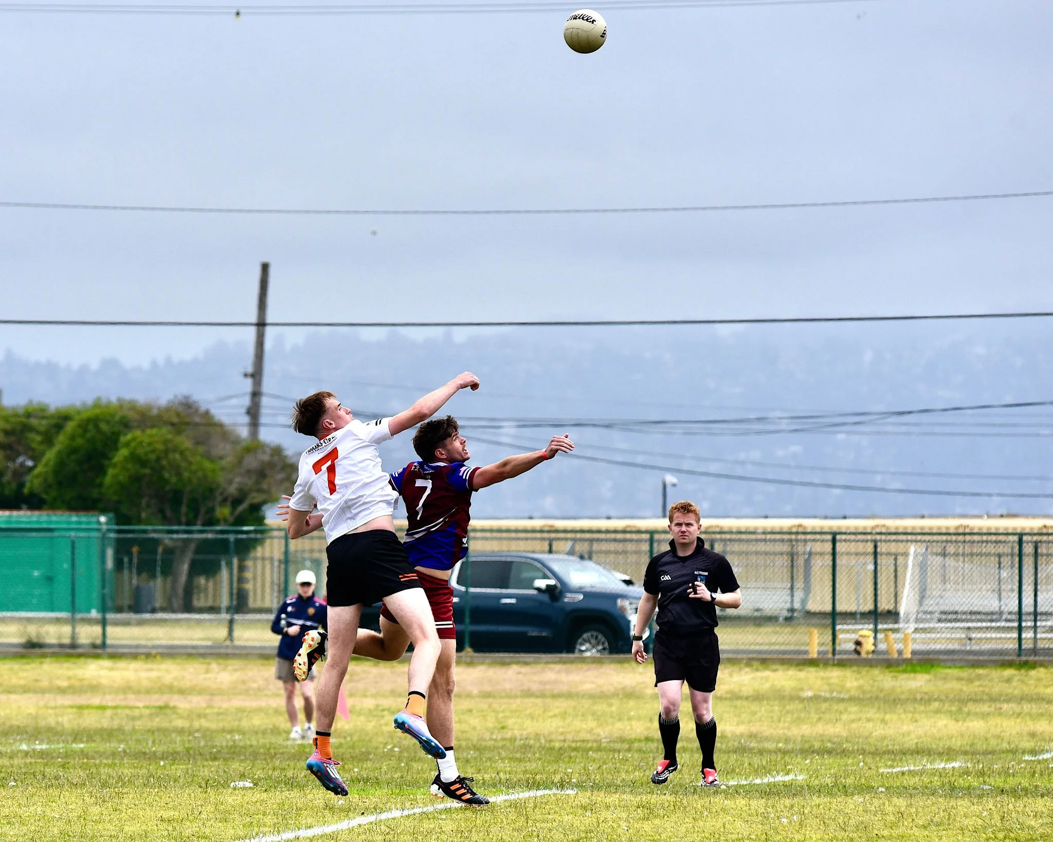YoungIrelandersvsÉireÓgSeniorFootballatPáircnanGaelonTreasureIslandbyWilliamWaylandWW1_8592.JPG