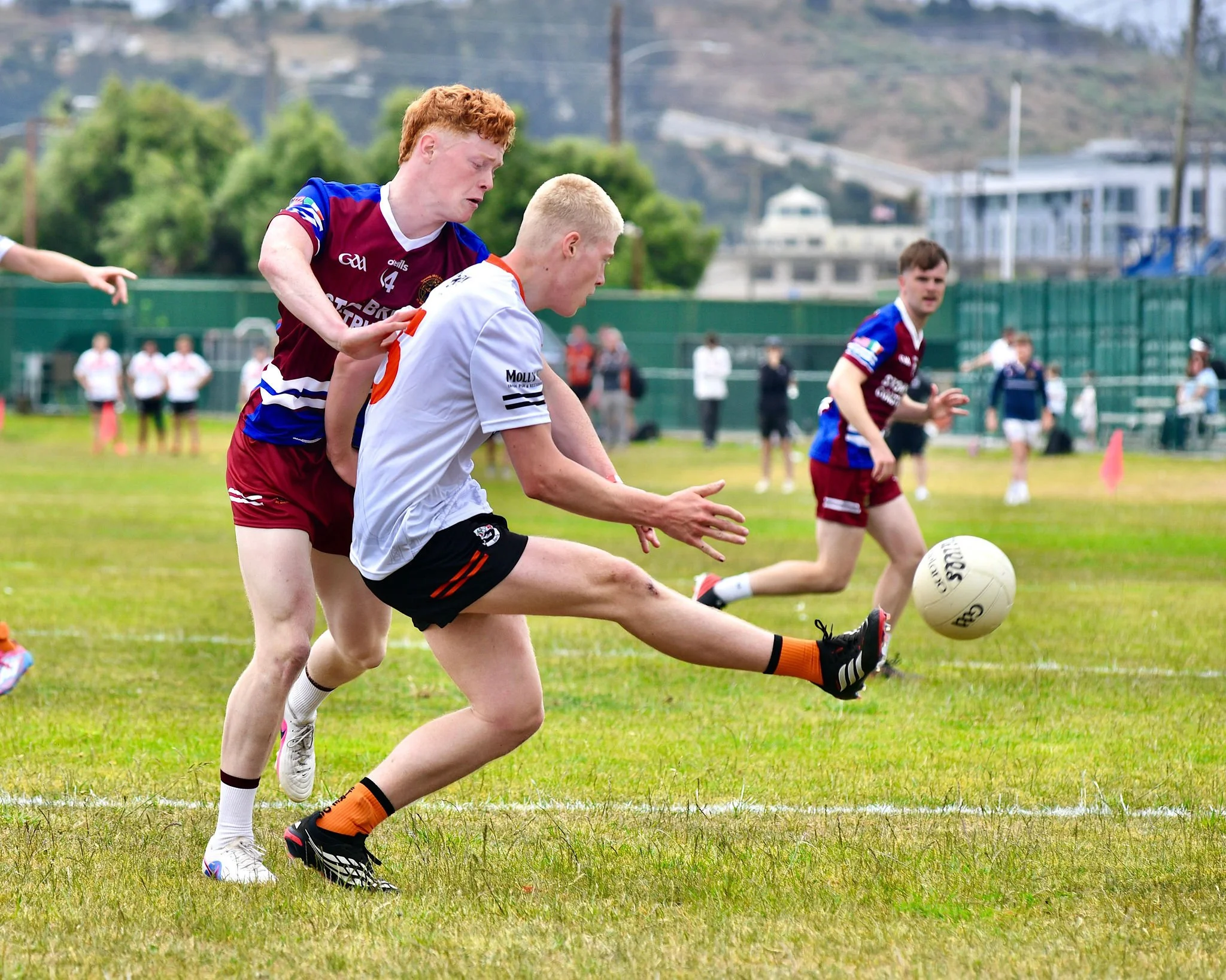 YoungIrelandersvsÉireÓgSeniorFootballatPáircnanGaelonTreasureIslandbyWilliamWaylandWW1_8638.JPG