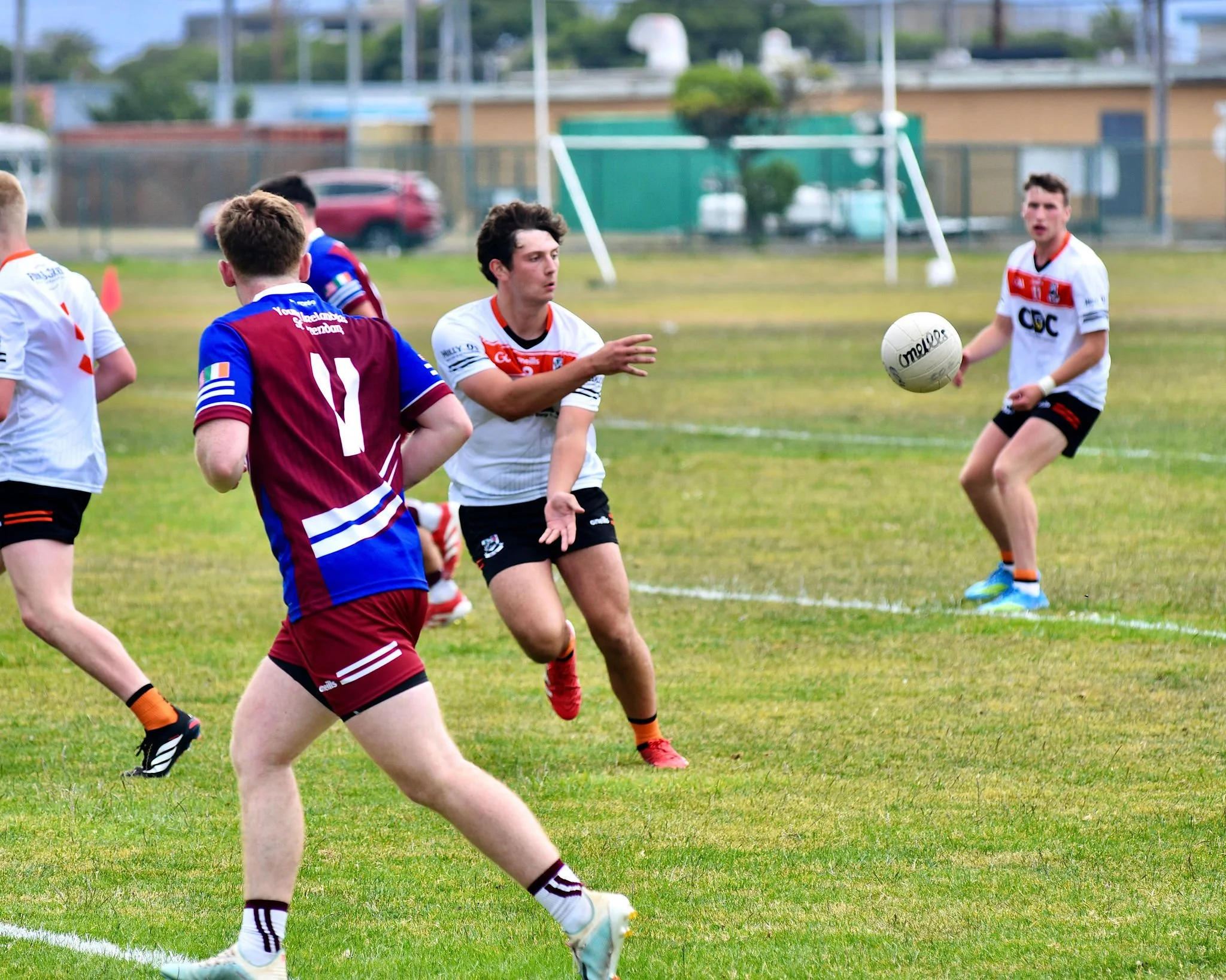 YoungIrelandersvsÉireÓgSeniorFootballatPáircnanGaelonTreasureIslandbyWilliamWaylandWW1_8724.JPG