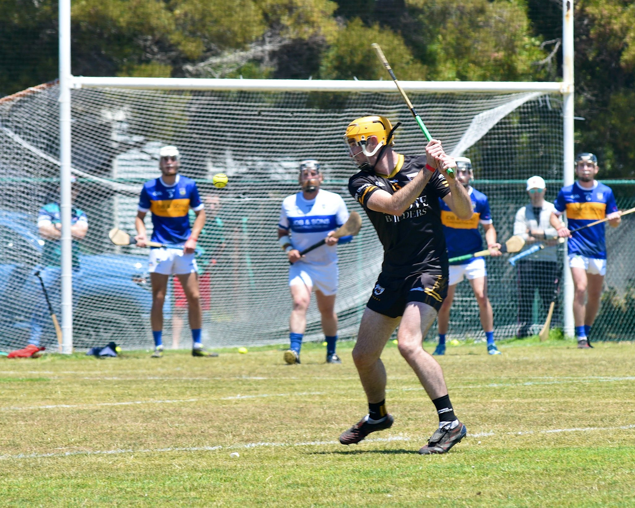NaFiannavsTipperaryHurlingClubSeniorsatPáircnanGaelonTreasureIslandbyWilliamWaylandWW1_3204.JPG
