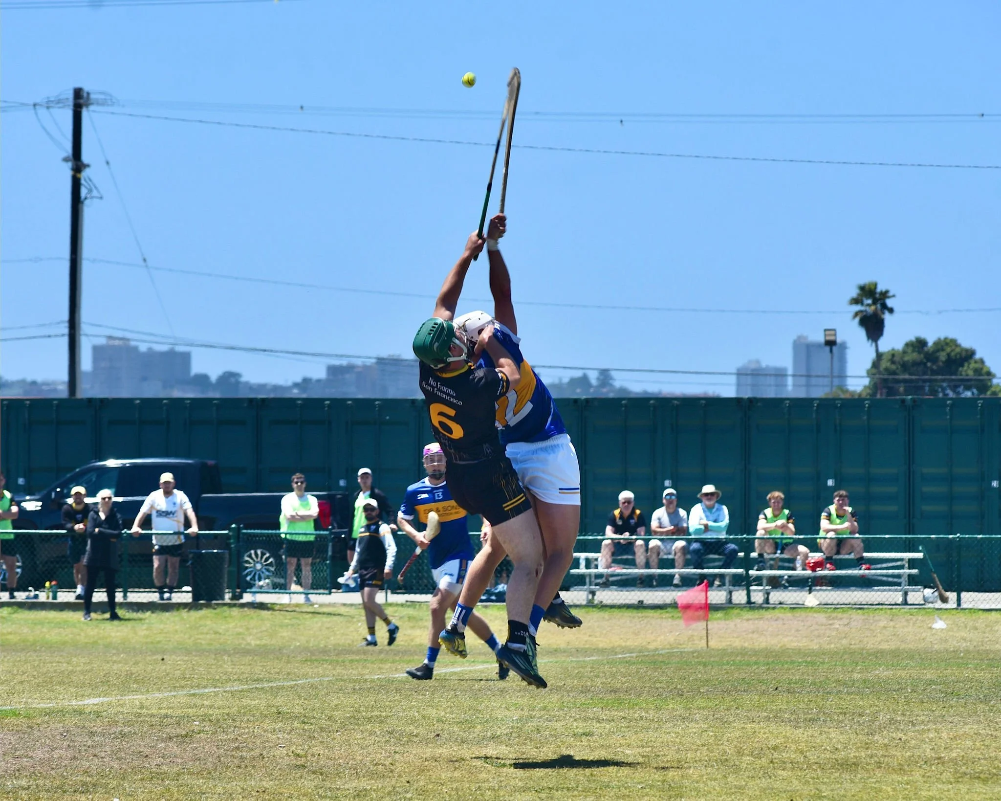 NaFiannavsTipperaryHurlingClubSeniorsatPáircnanGaelonTreasureIslandbyWilliamWaylandWW1_3303C.jpg