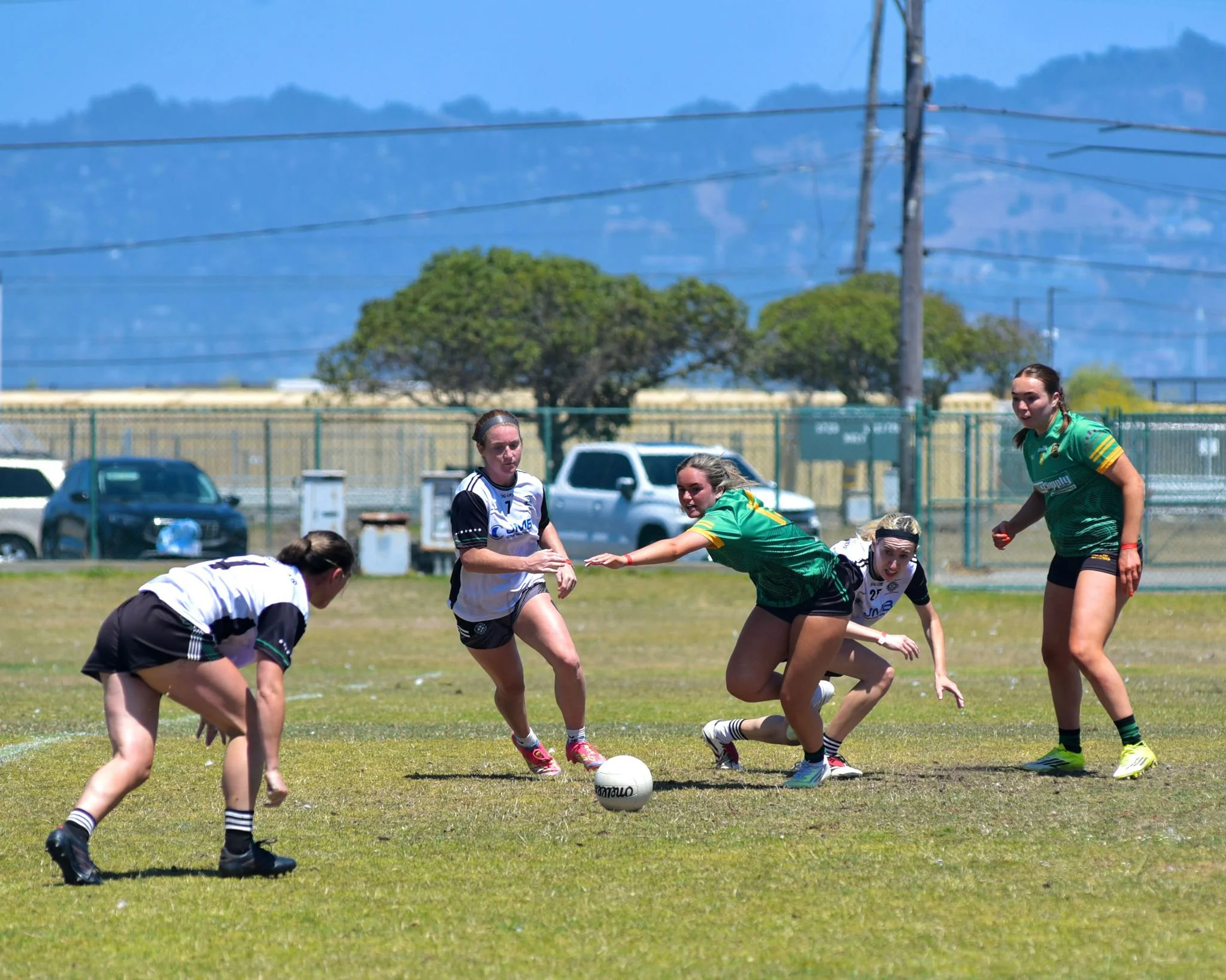 ClannaGaelvsFogCityHarpsLadiesGaelicFootballFinalatPáircnanGaelonTreasureIslandbyWilliamWaylandWW1_0026.JPG