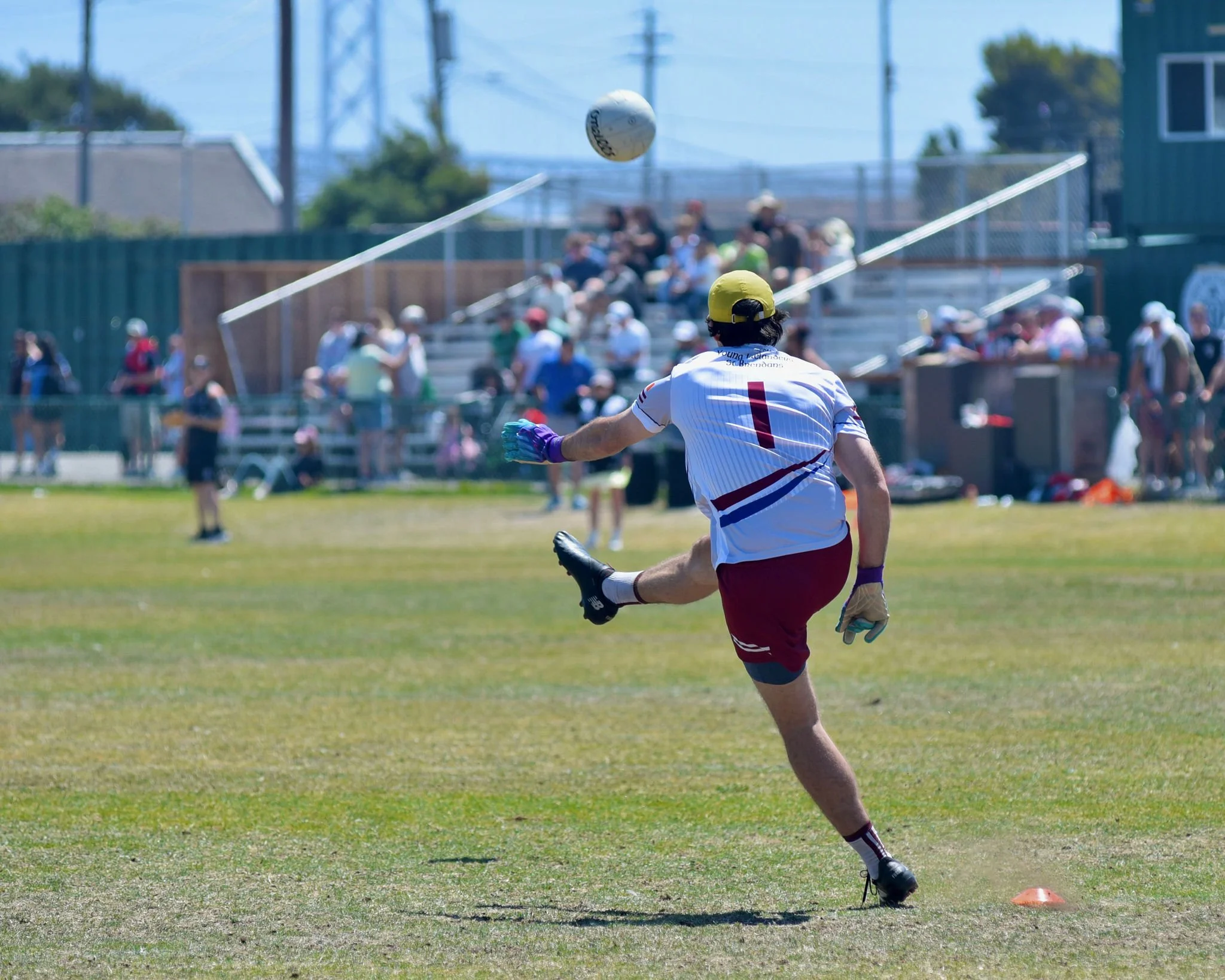 ÉireÓgvsYoungIrelandersJuniorFootballFinalatPáircnanGaelonTreasureIslandbyWilliamWaylandWW1_0071.JPG
