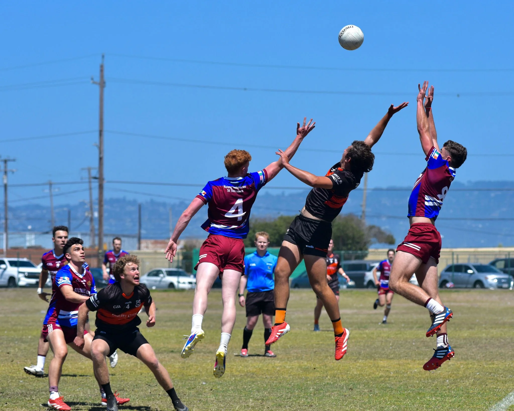 ÉireÓgvsYoungIrelandersJuniorFootballFinalatPáircnanGaelonTreasureIslandbyWilliamWaylandWW1_0108.JPG