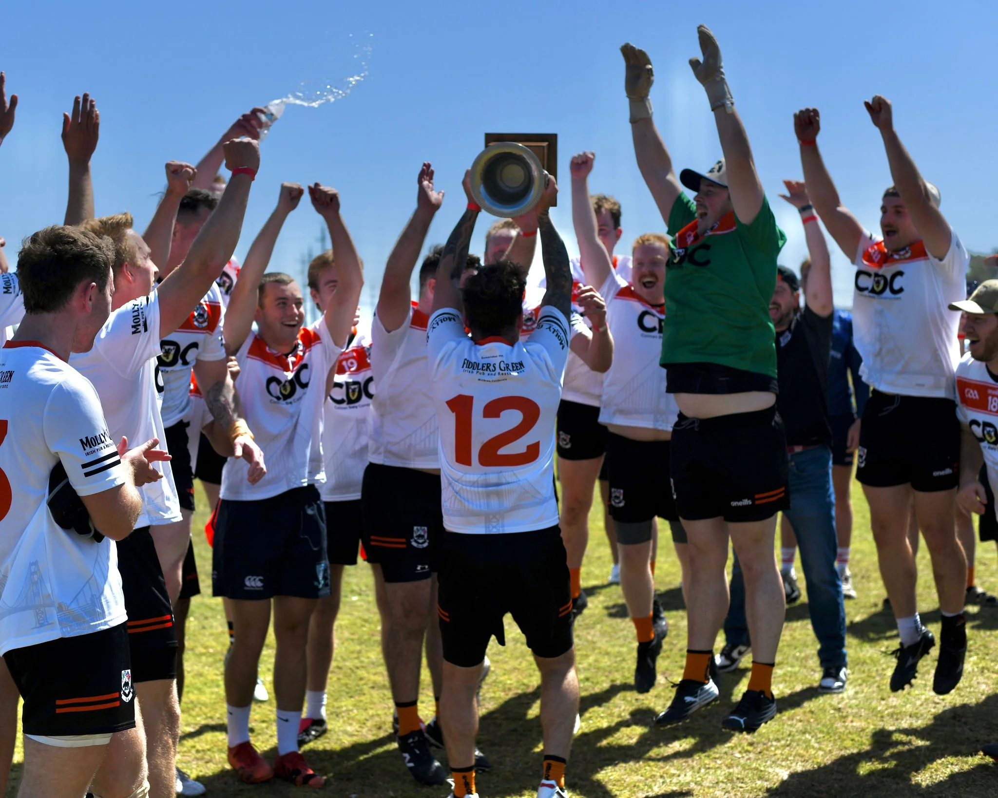 ÉireÓgvsYoungIrelandersJuniorFootballFinalatPáircnanGaelonTreasureIslandbyWilliamWaylandWW3_3199.JPG