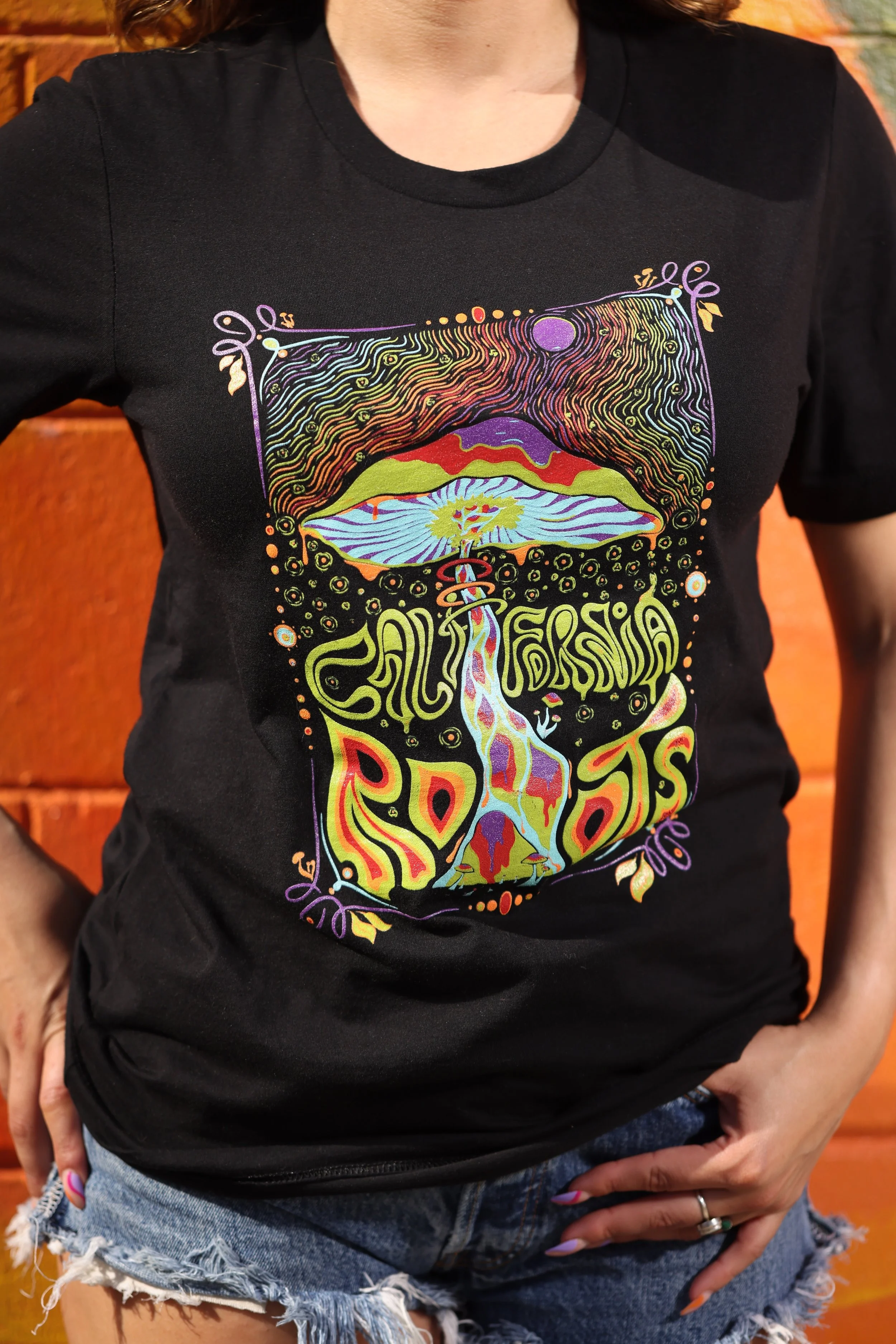 CaliRoots_Mushroom_TShirt_2.jpeg