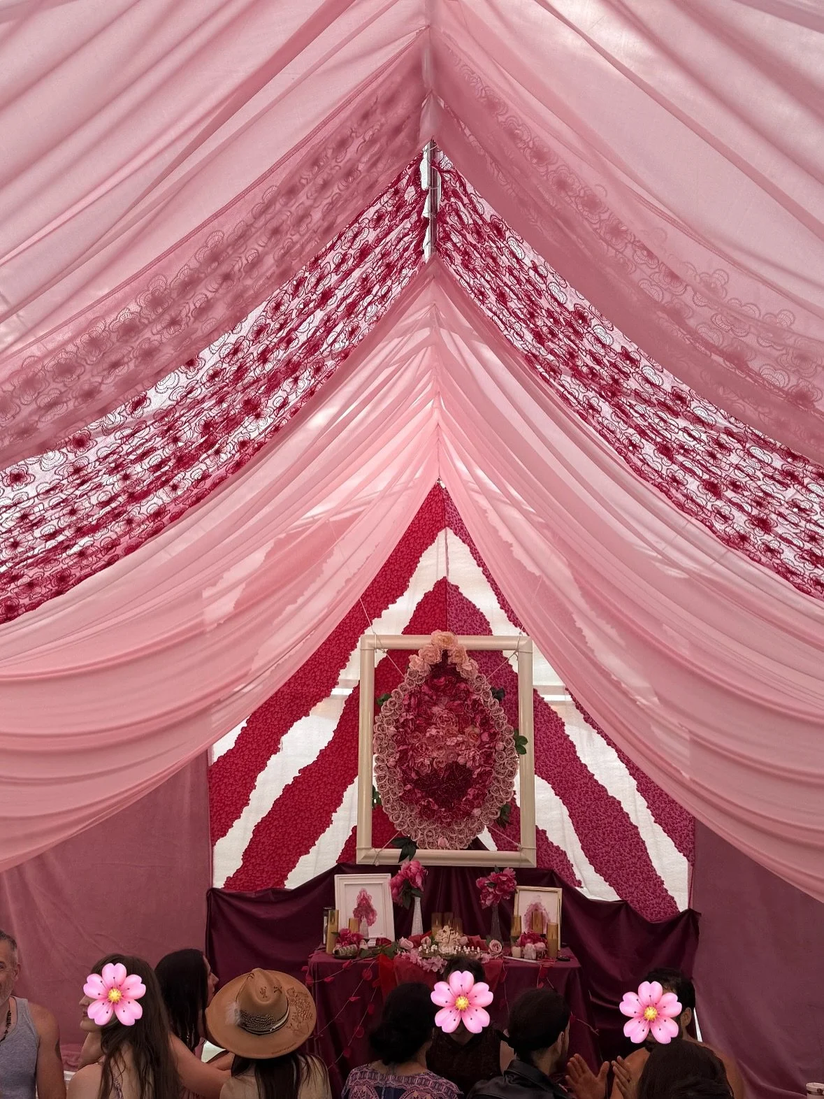 I am back on this platform after a long summer break from all things Instagram. It has felt amazing to focus all my energy on client work and workshops.

This summer I had the pleasure of facilitating workshops at @wakinglife.pt and @callingallmagica