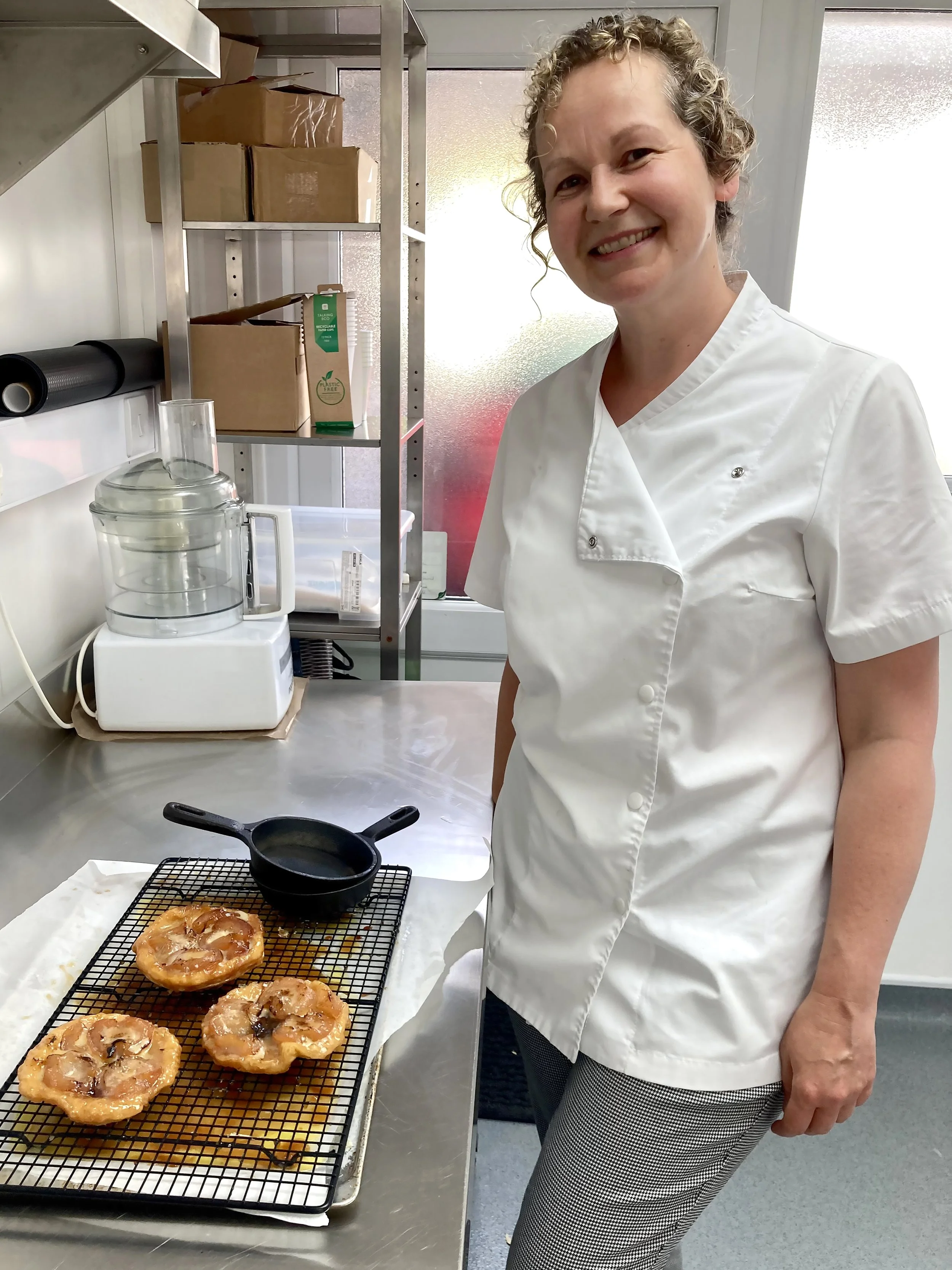 Annabelle J in the Kitchen