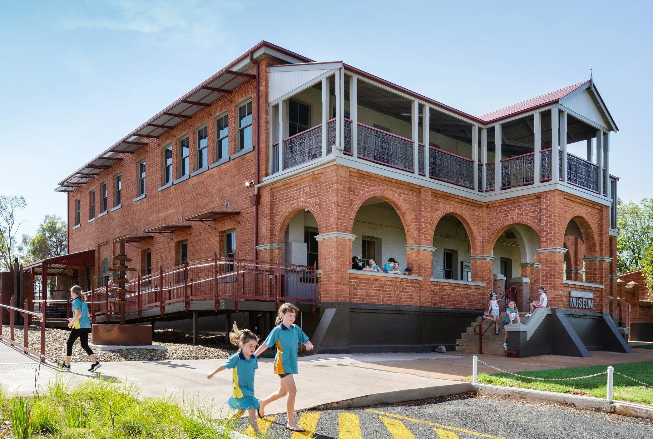 DunnHillam+-+The+Great+Cobar+Museum+-+Exterior+01.jpg