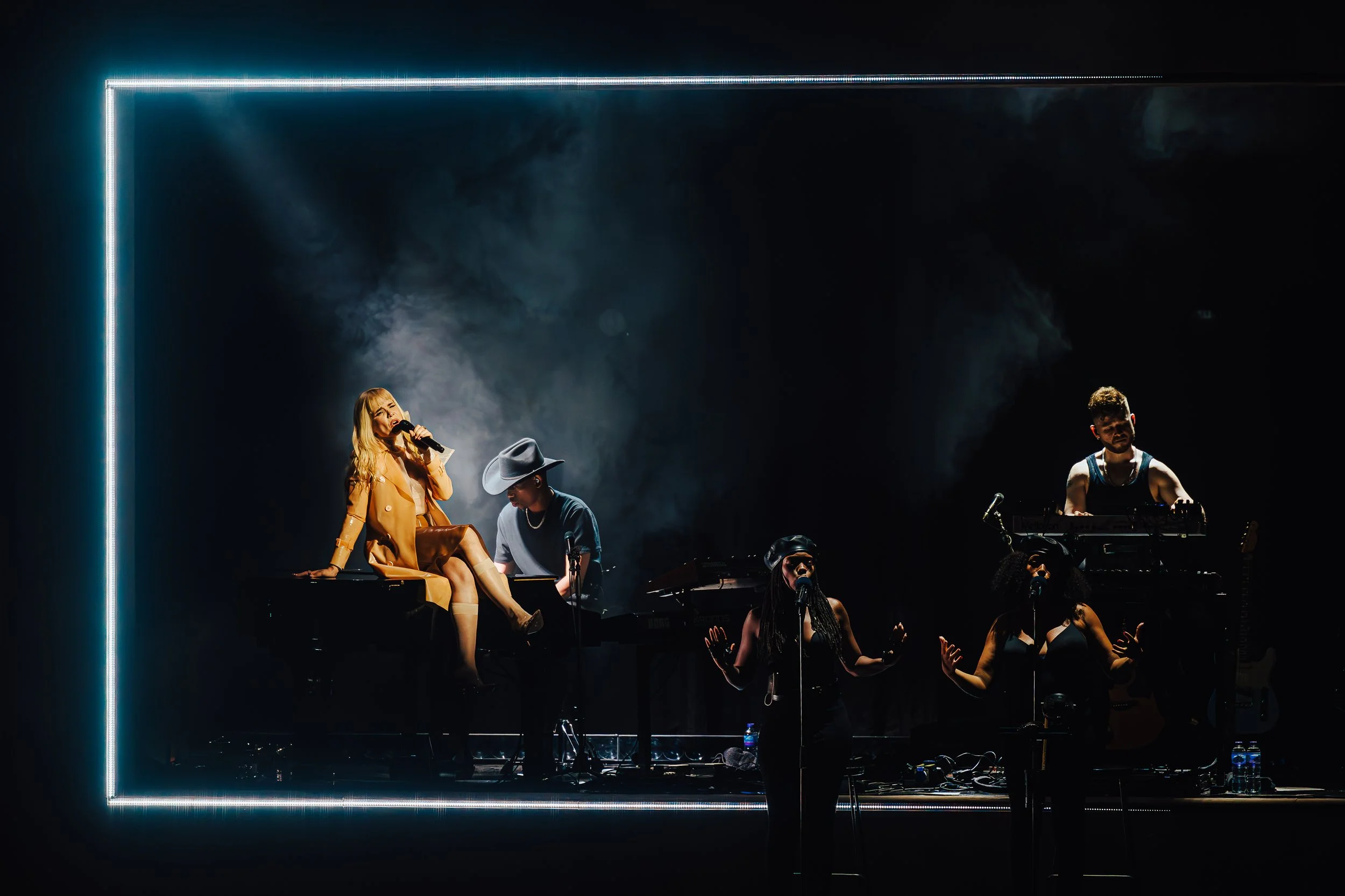 Cassius Creative - Paloma Faith - Eventim Apollo - 3rd July 2024 by Luke Dyson - LD3_0353-Enhanced-NR.jpg