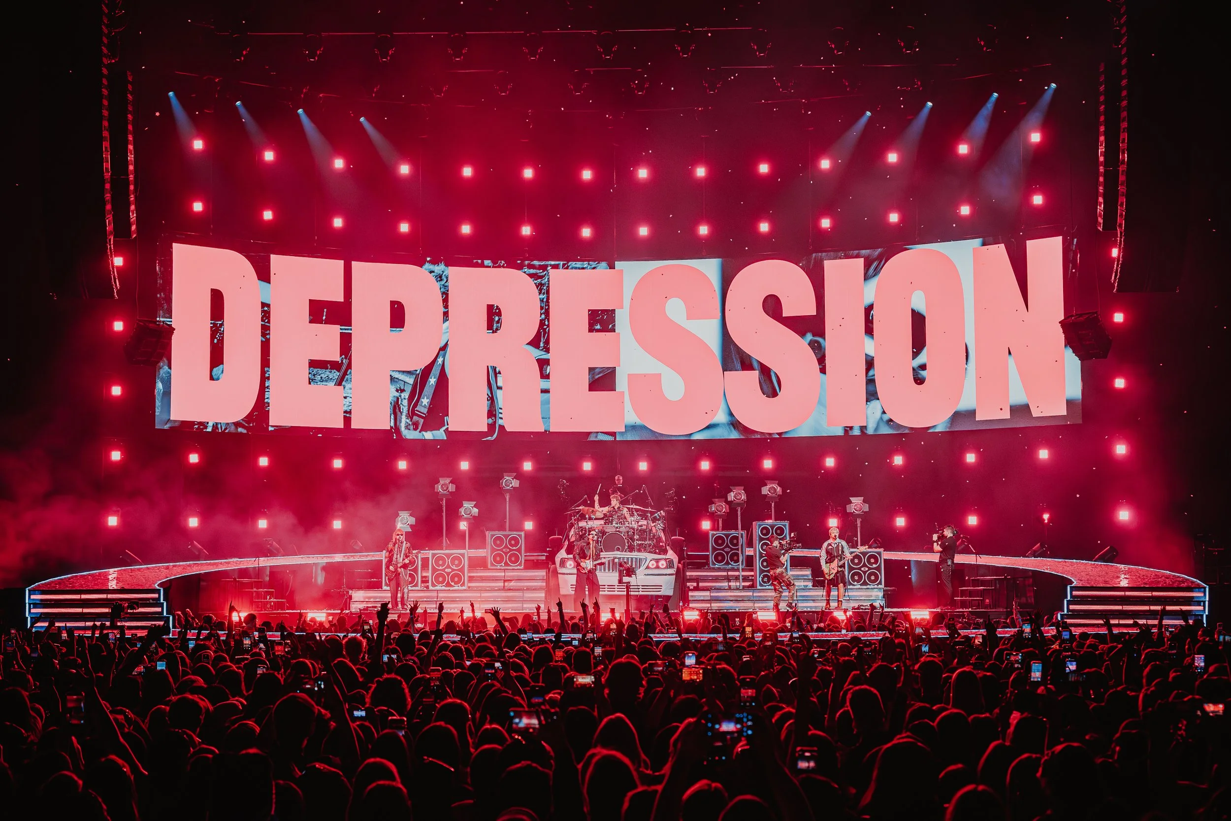 Cassius Creative - 5SOS - The O2 - 2nd April 2026 by Luke Dyson - LD3_0344.jpg