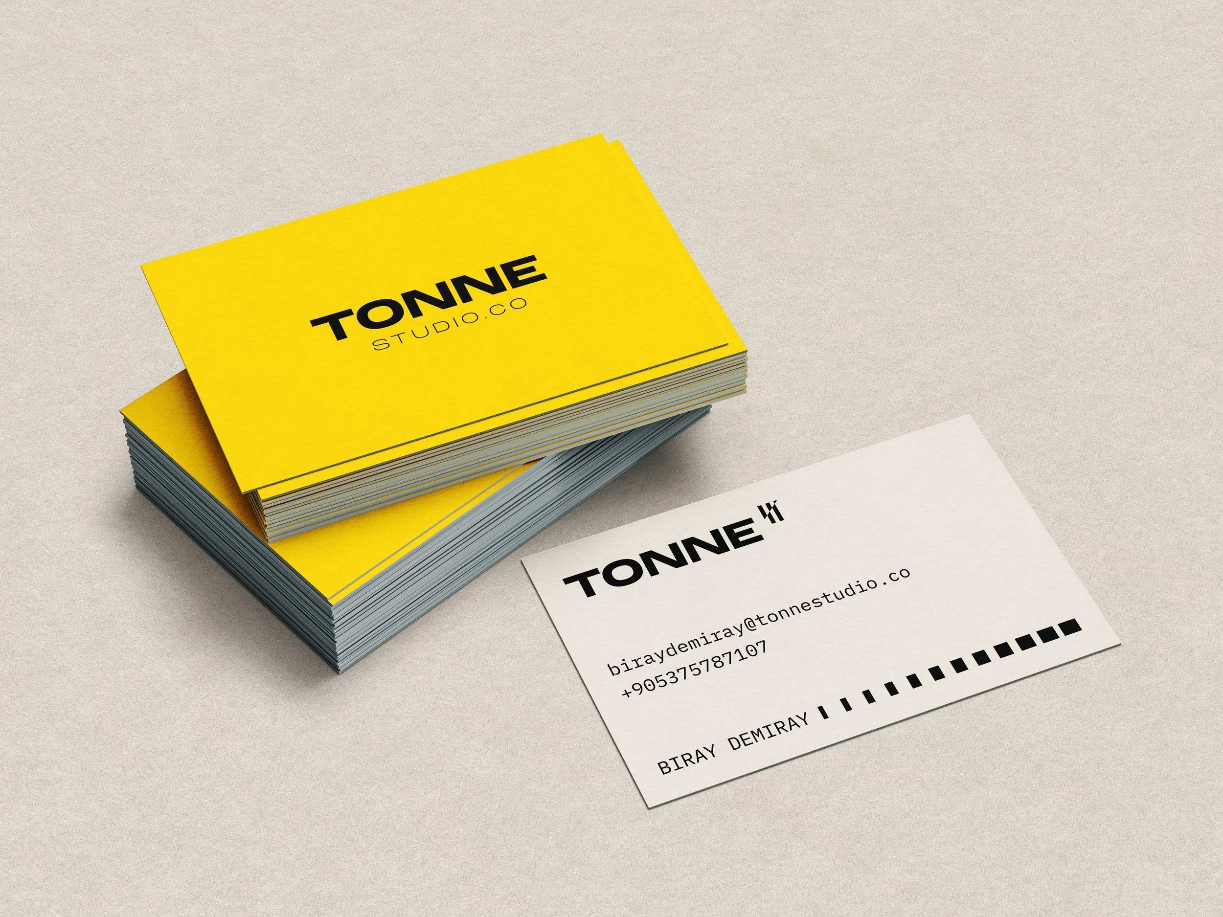 [EU-Size] Business Card Mockup copy.jpg