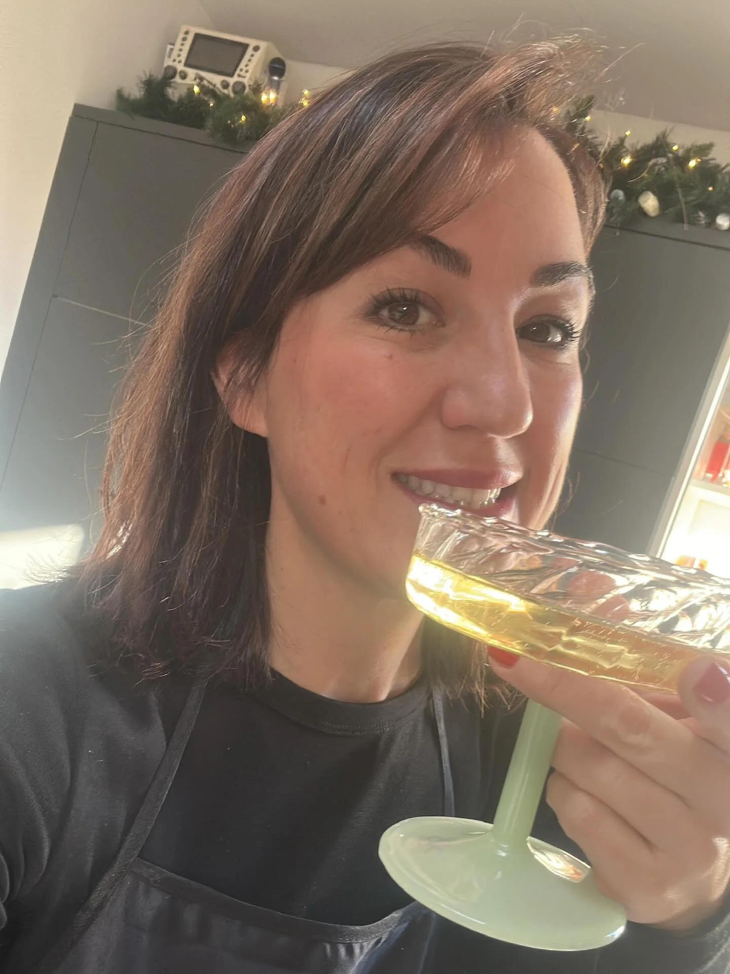 Hope you&rsquo;ve all had a gorgeous festive period! We&rsquo;ve had the best time with our friends and family ❤️. 

AMODA will be reopening Wed 7th and we have some lovely, nourishing offers designed to help you reset, restore and give yourself a li