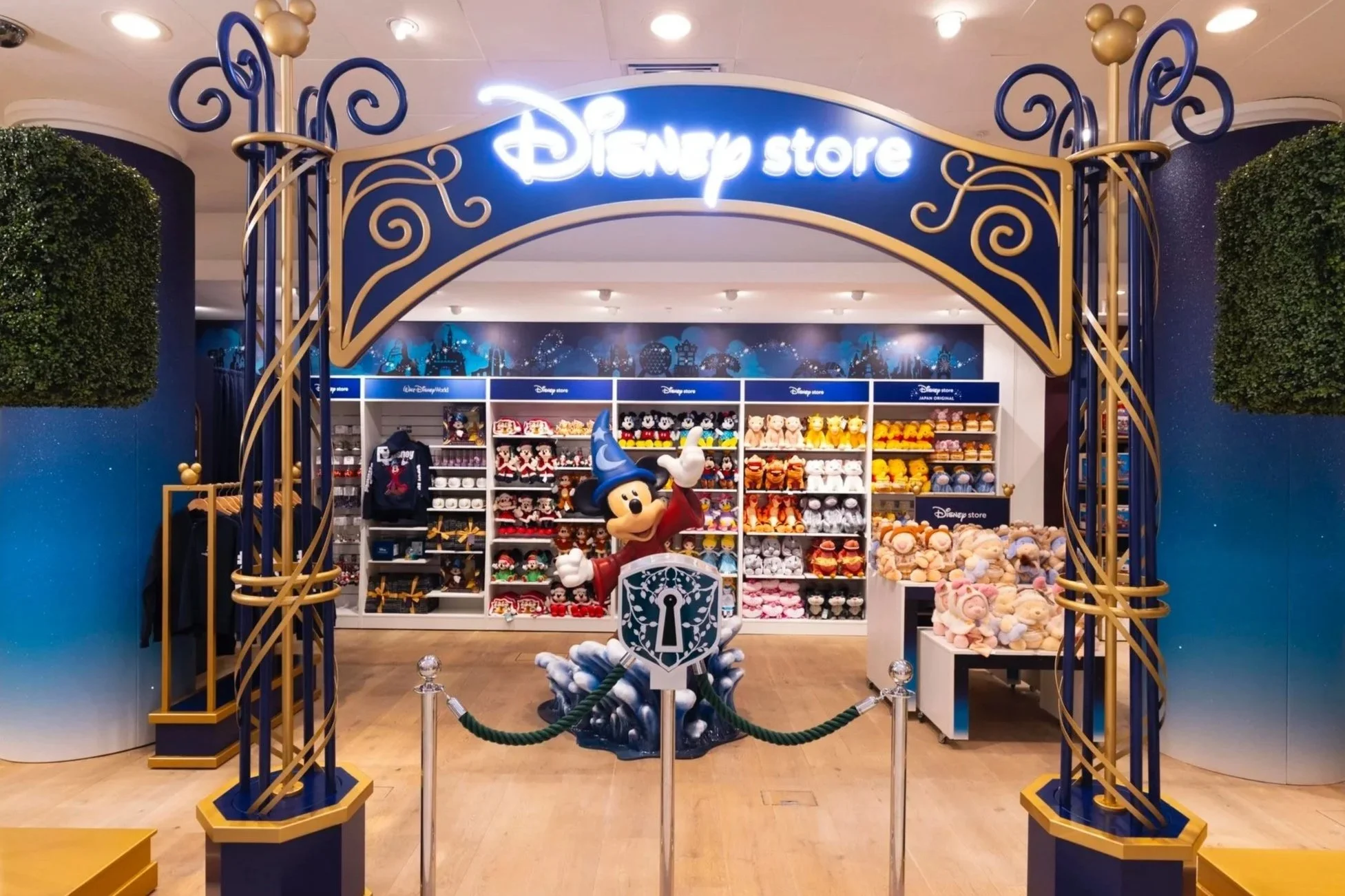 Selfridges, Disney Store Pop Up Shop, Propability, Retail Design, In-store sculpts