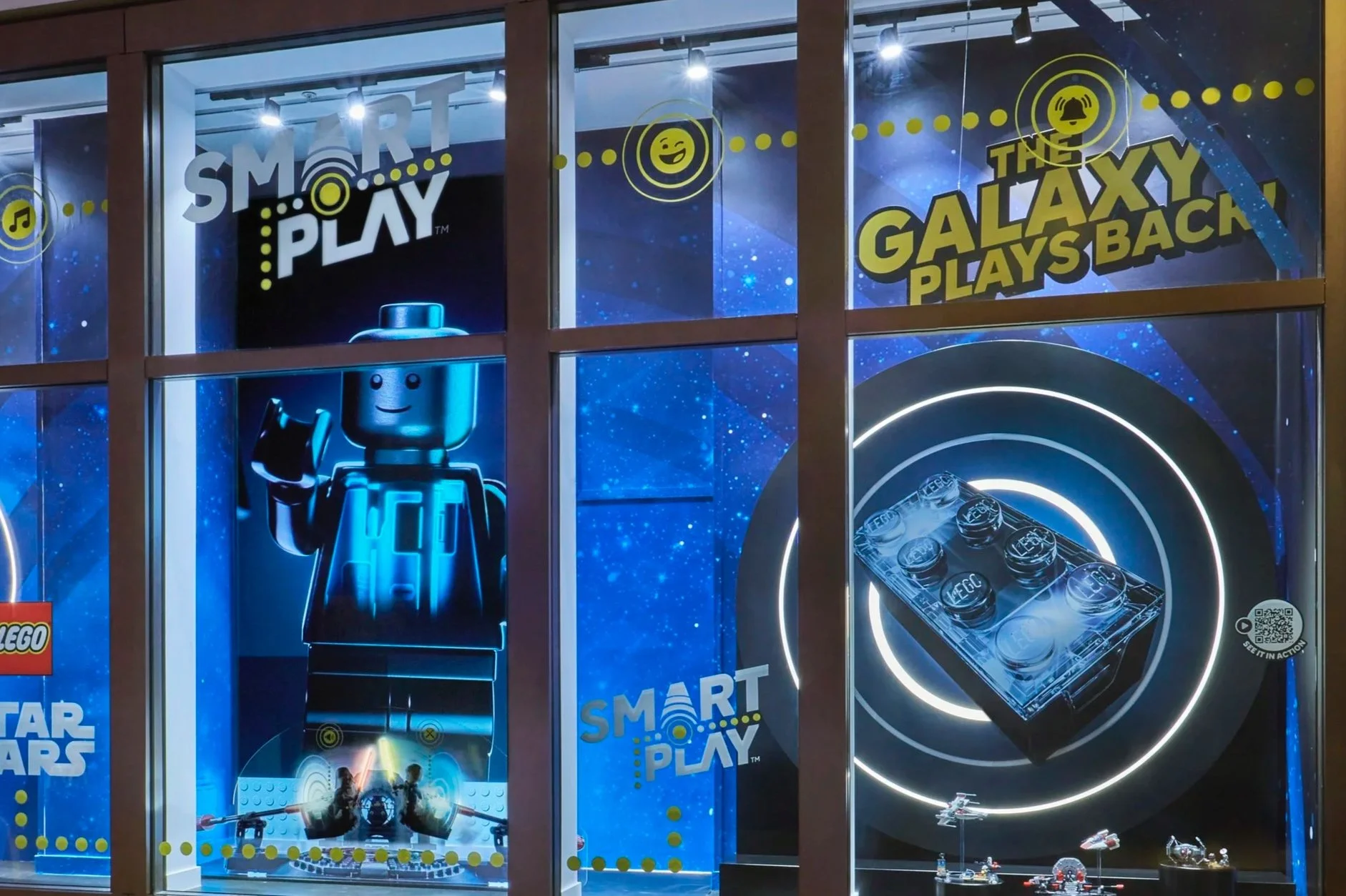 Smart Play Lego Windows, Propability London 