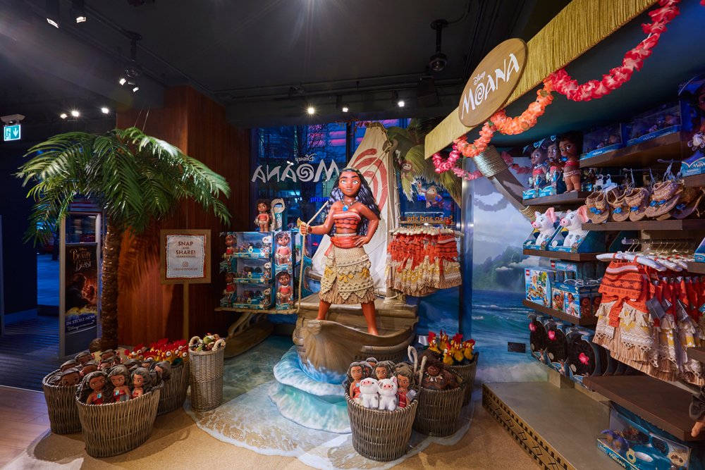Propability,-Moana,-In-Store-Props-and-Display-2.jpg