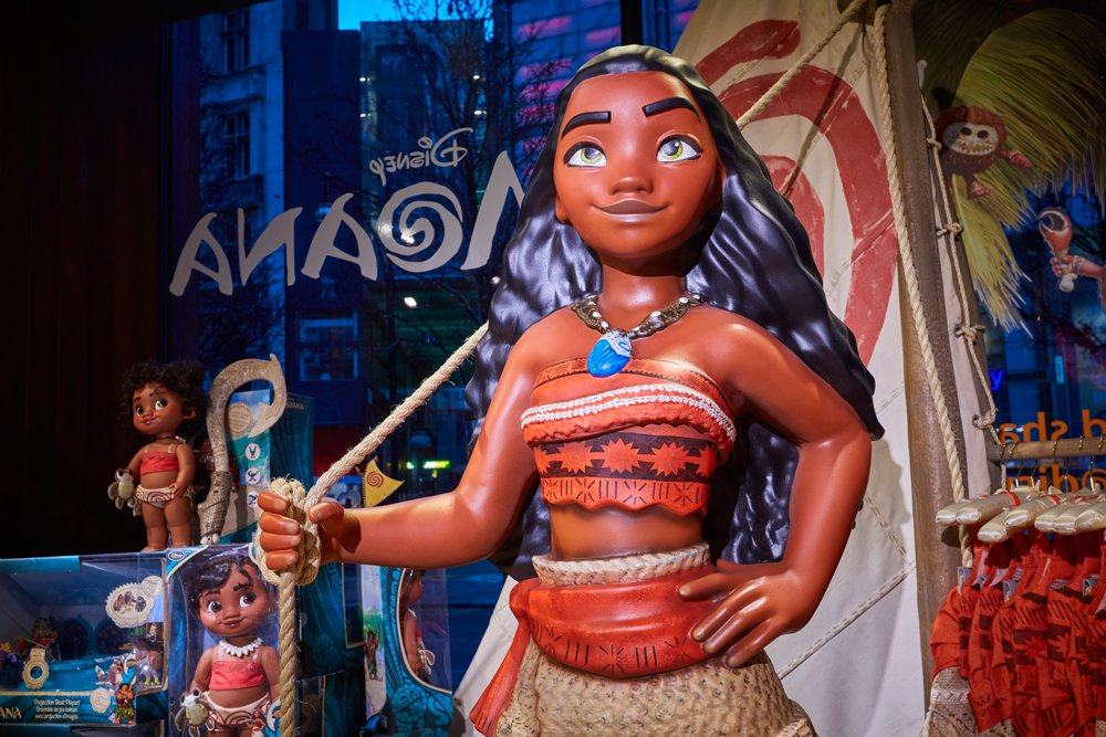 Propability,-Moana,-In-Store-Props-and-Display-3.jpg