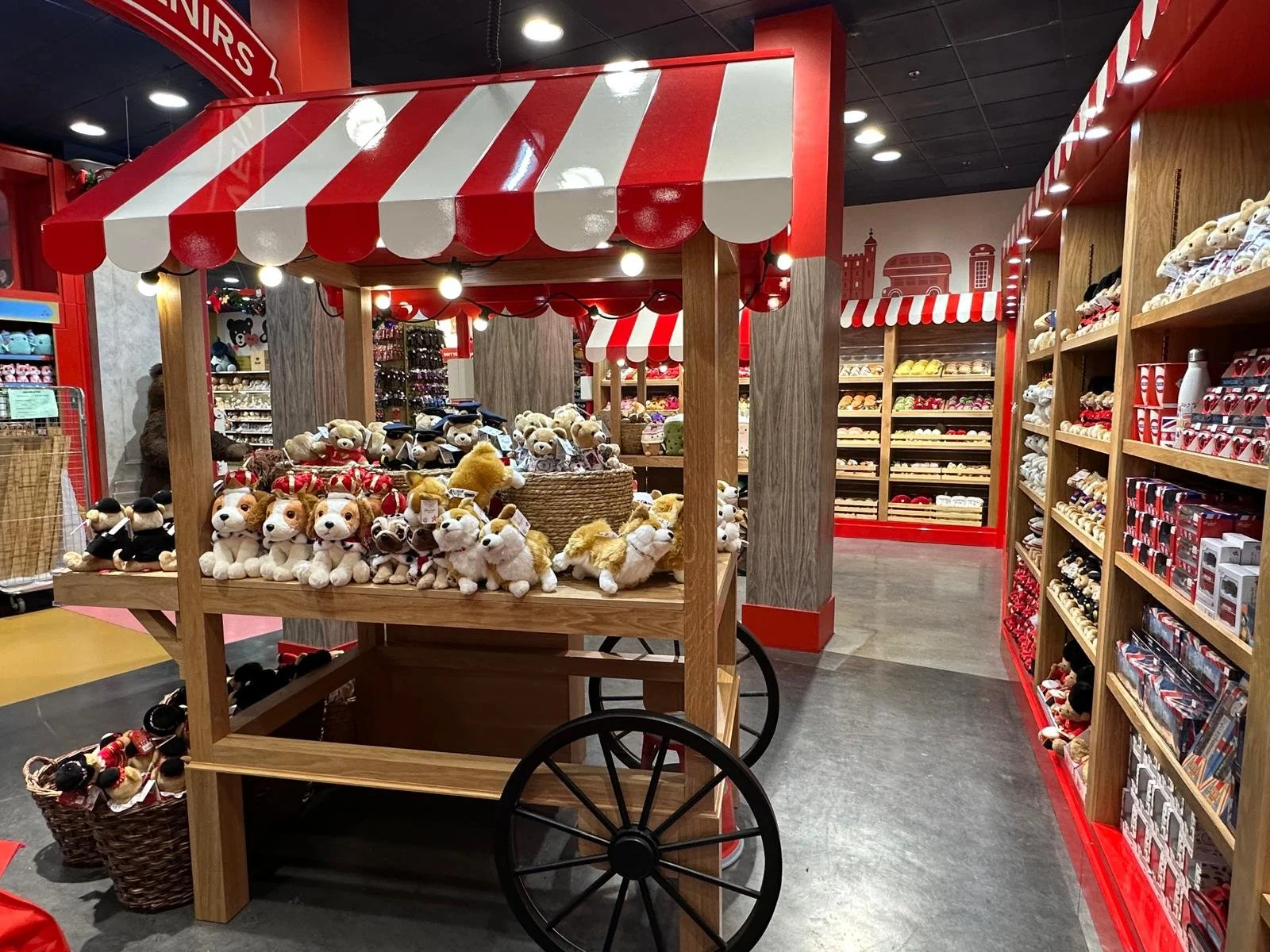 Hamleys marketplace pop up shop, Propability, Retail Design 