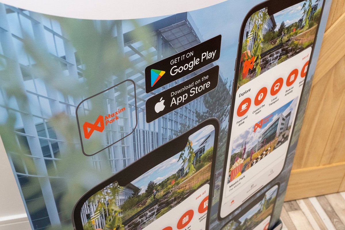 Maxim Park App stand