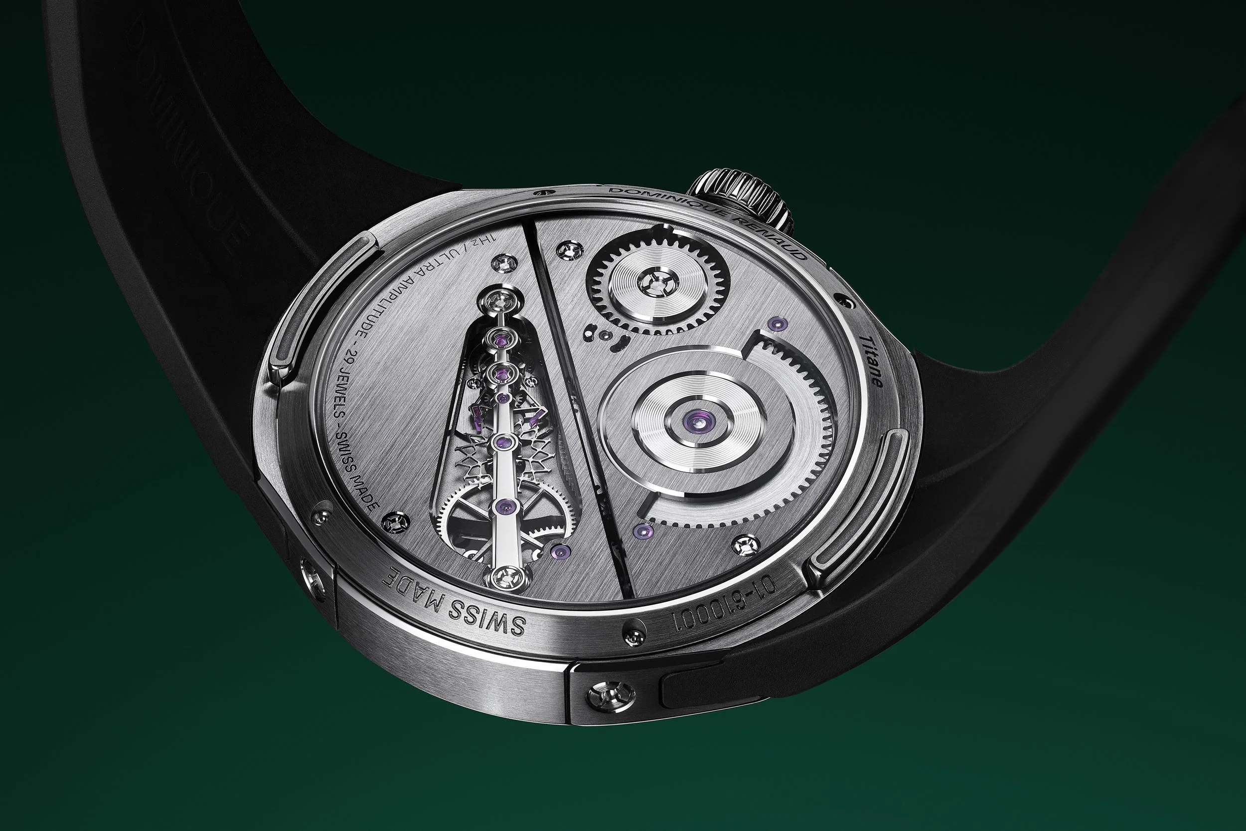 Dos de montre Dominique Renaud, vue du mouvement, macrophotographie horlogère Neuchâtel