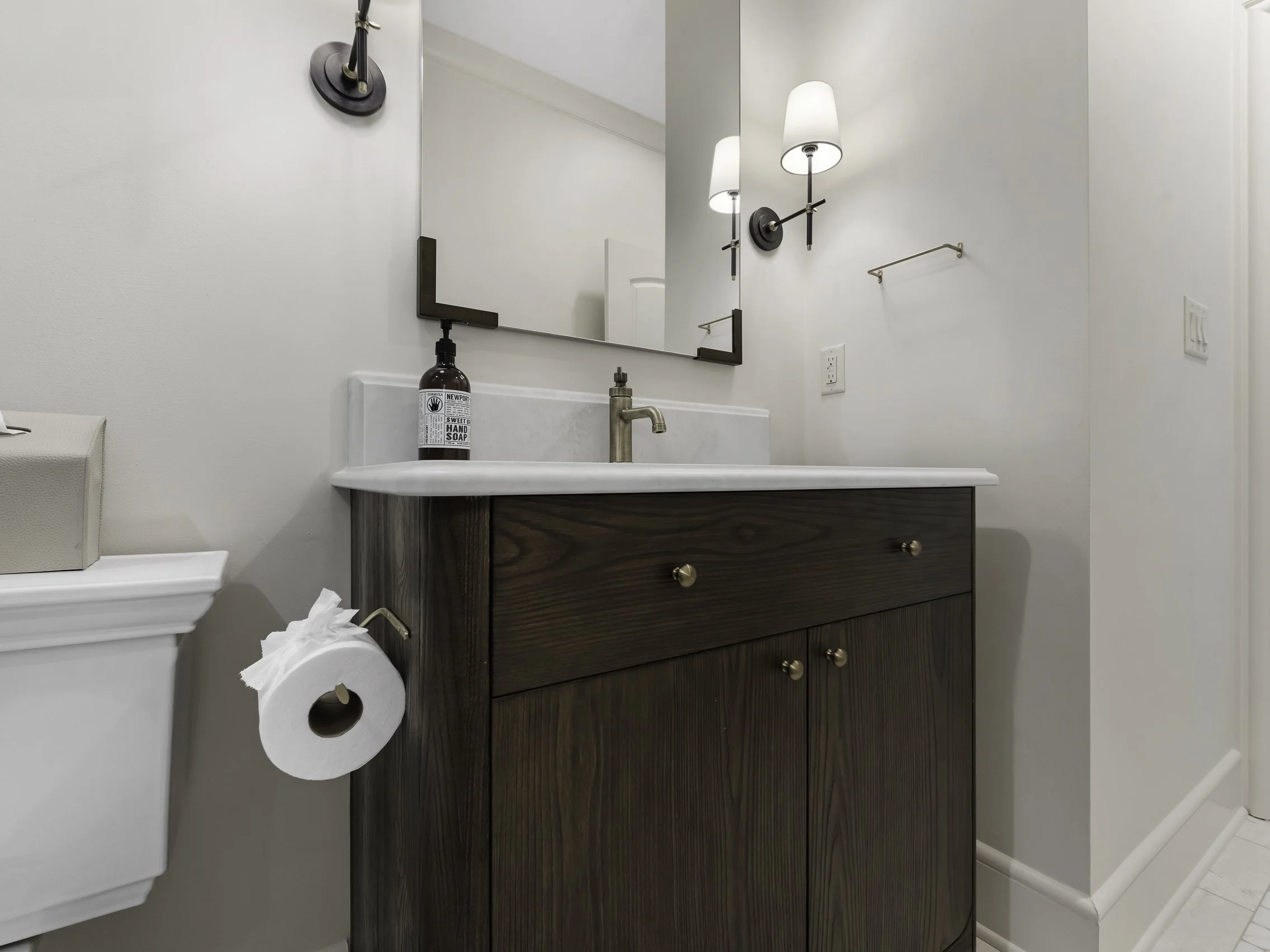 1004 Mapesbury Ln-6.jpg