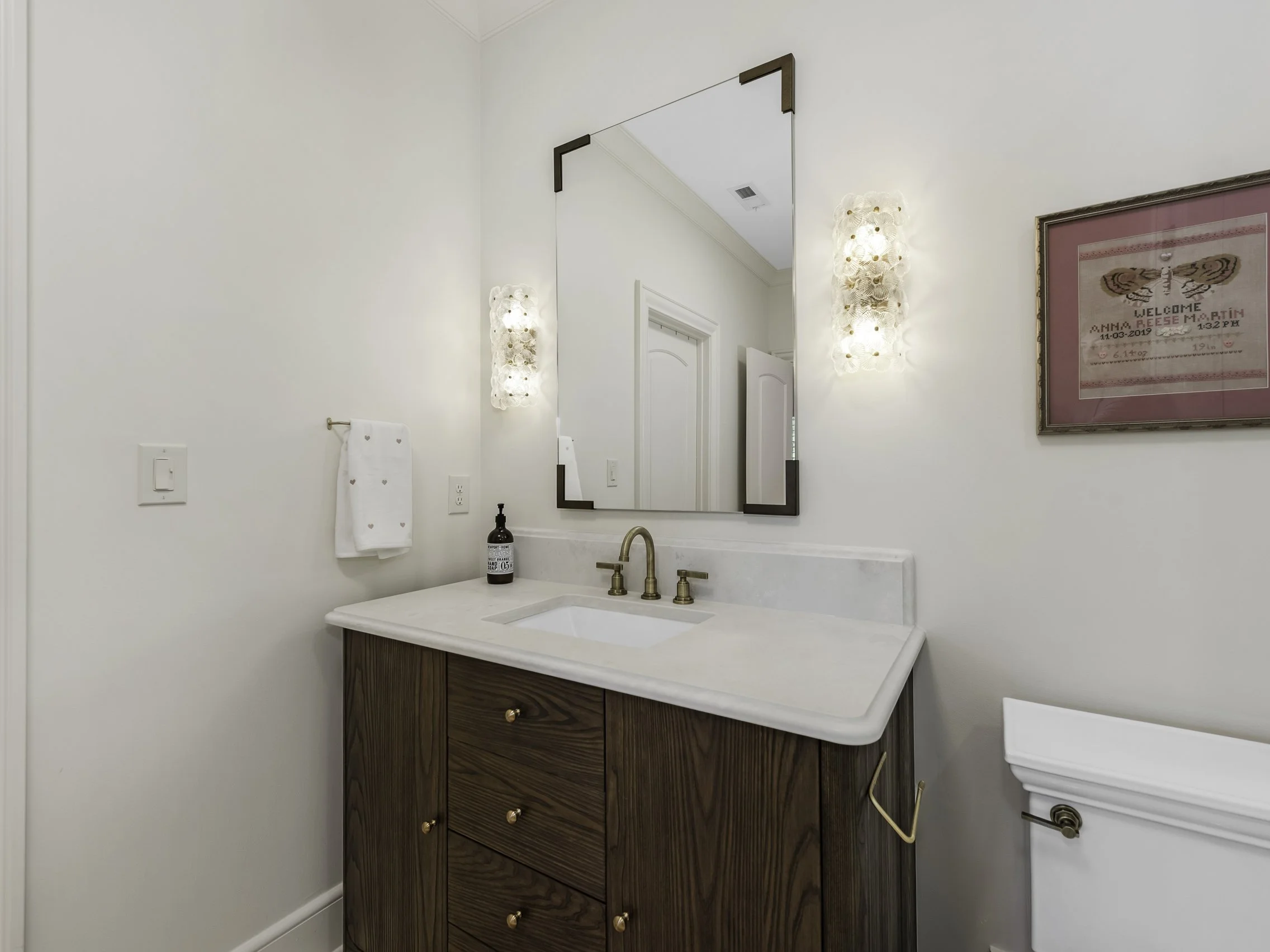 1004 Mapesbury Ln-24.jpg