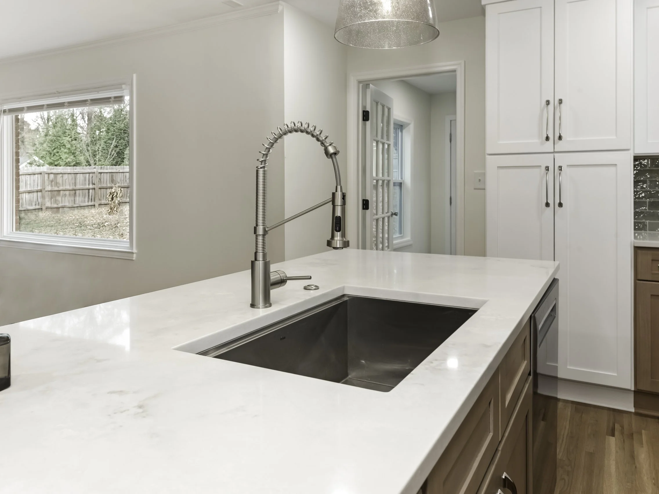 3821 Severn Ave-31.jpg