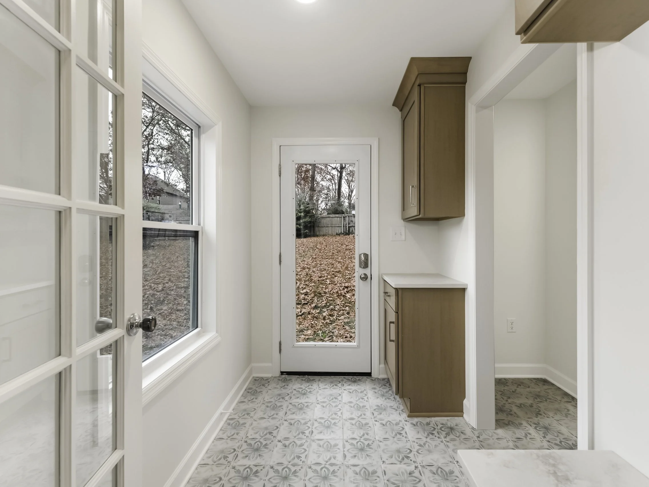 3821 Severn Ave-19.jpg