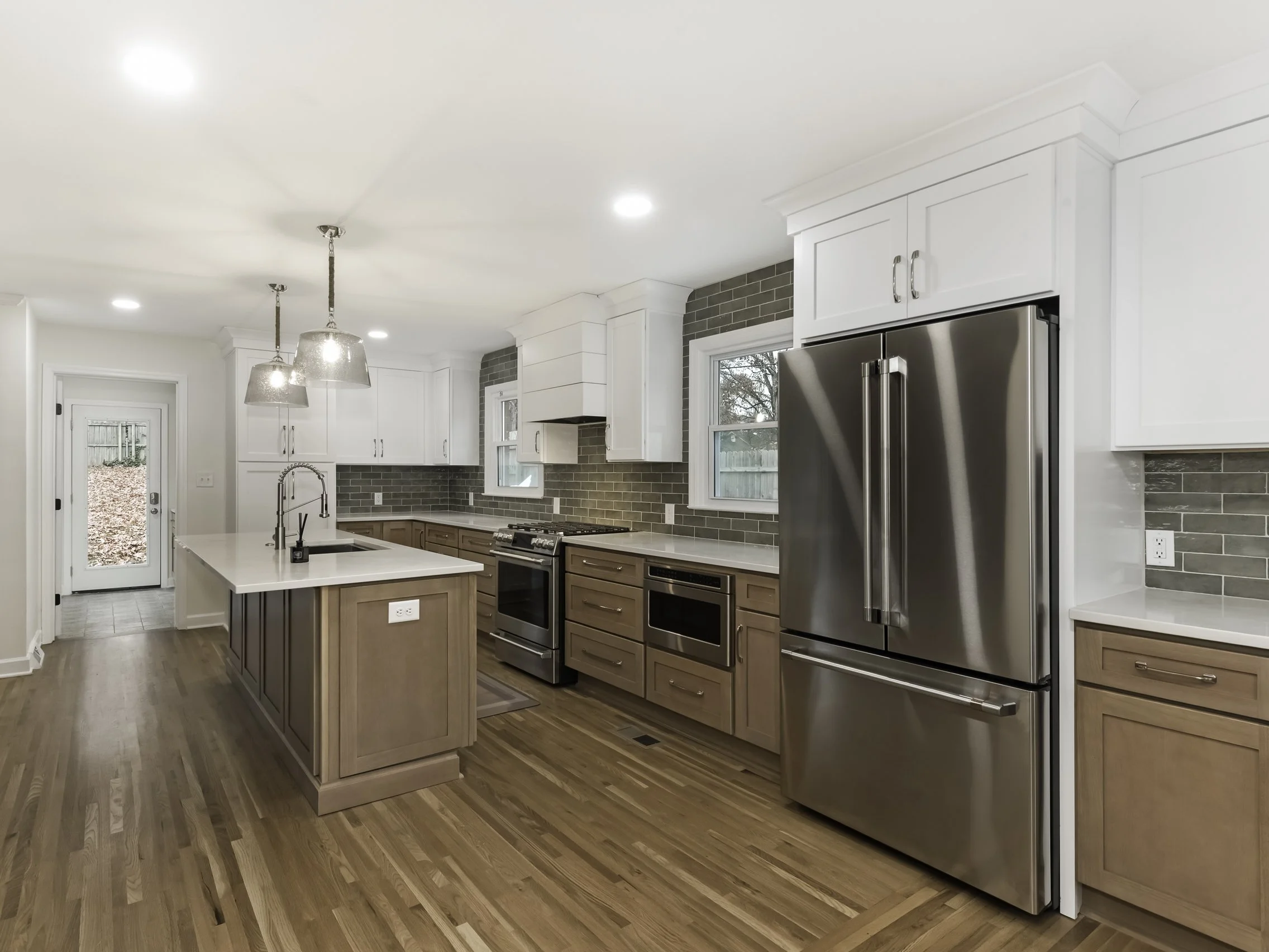 3821 Severn Ave-33.jpg