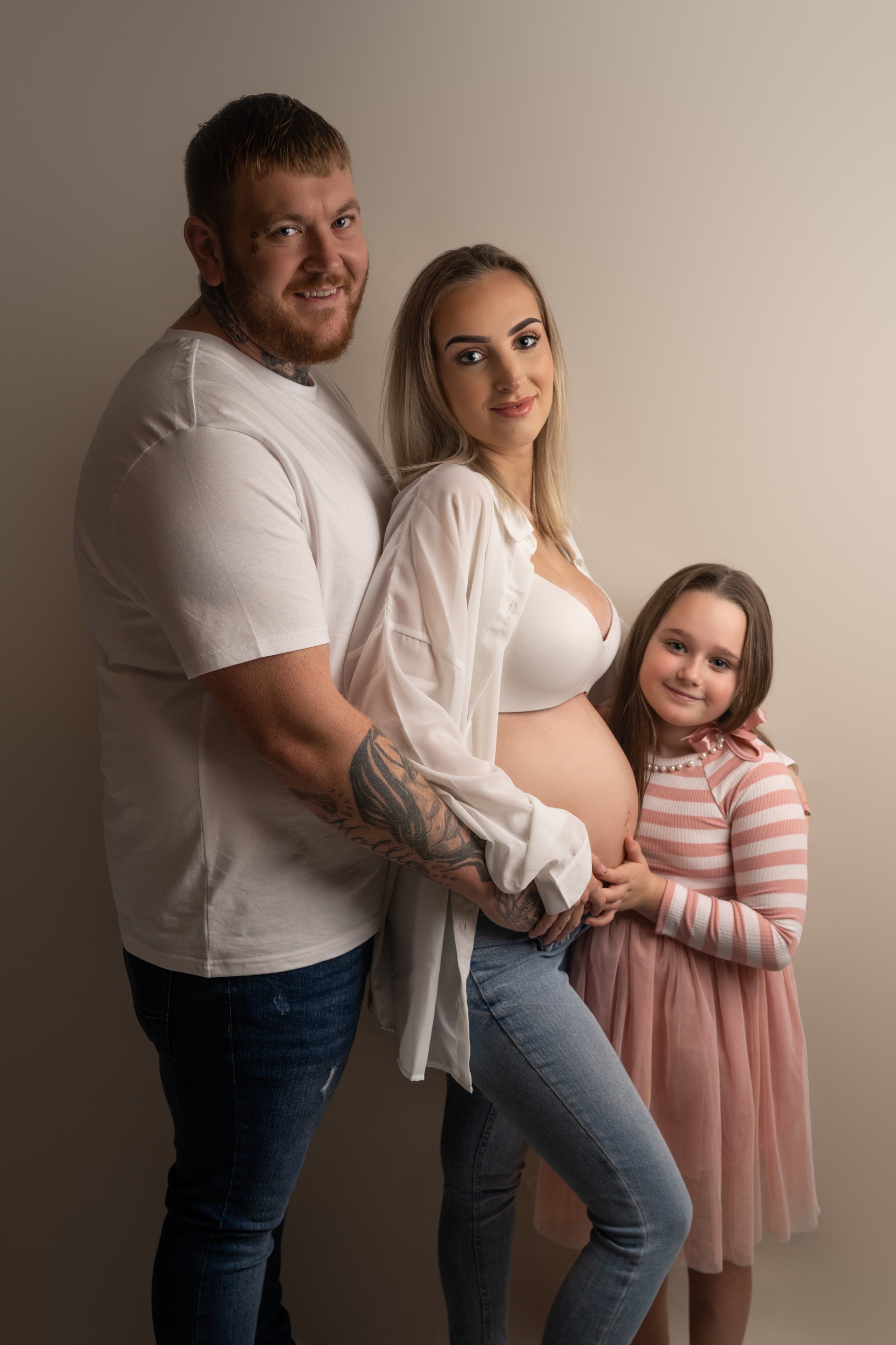 Kent maternity Photographer. Award winning photographer in medway