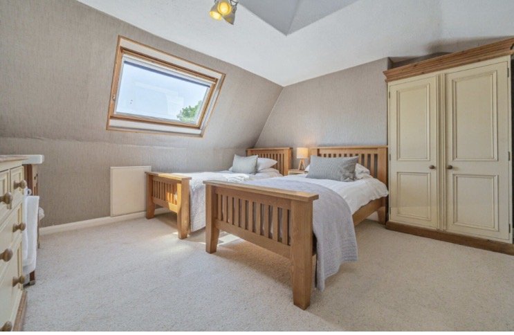 Twin bedroom with private bathroom for women Yoga Retreat