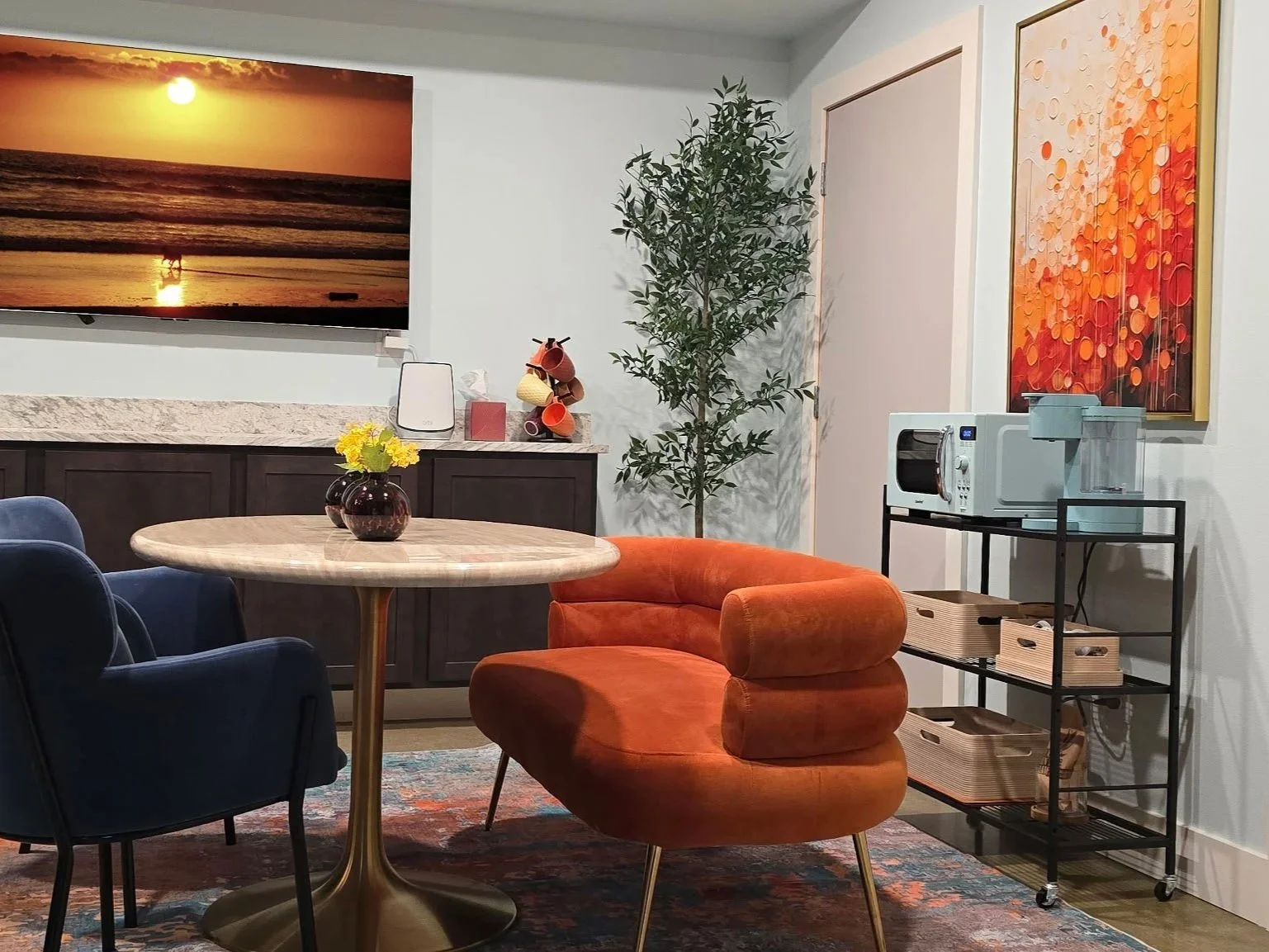 Apartment interior decorating transformation by Red Carrot Design