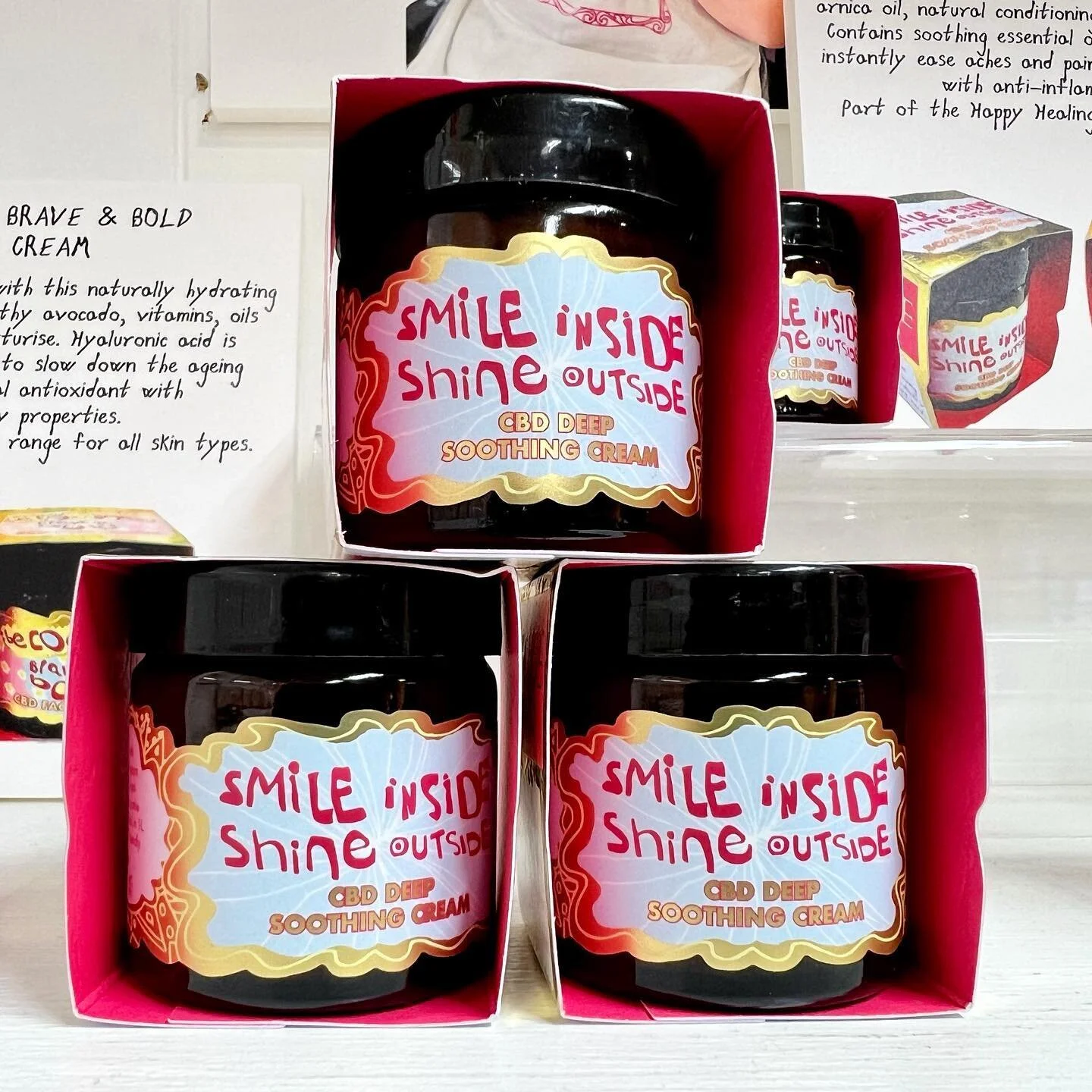 A gorgeous smelling CBD range of body products from @arthouse_unlimited. Artwork preparation for sending to print. 
.
.
#arthouseunlimited #cbdrange #freelancegraphicdesign #packagingdesign #preparingartworkforprint