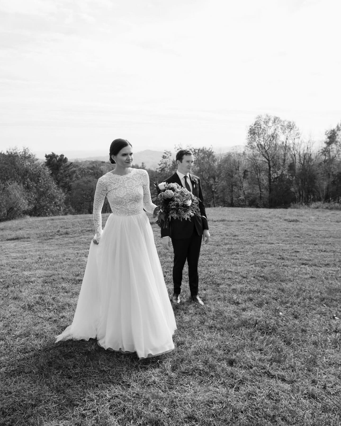 E + J, October 2023.
Red Oak Mountain, Virginia. 

Virginia Wedding Photographer | Blue Ridge Wedding Photographer | DC Wedding Photographer 

#dcweddingphotographer #virginiaweddingphotographer #virginiabride #vabride #vaweddingphotographer #vaweddi