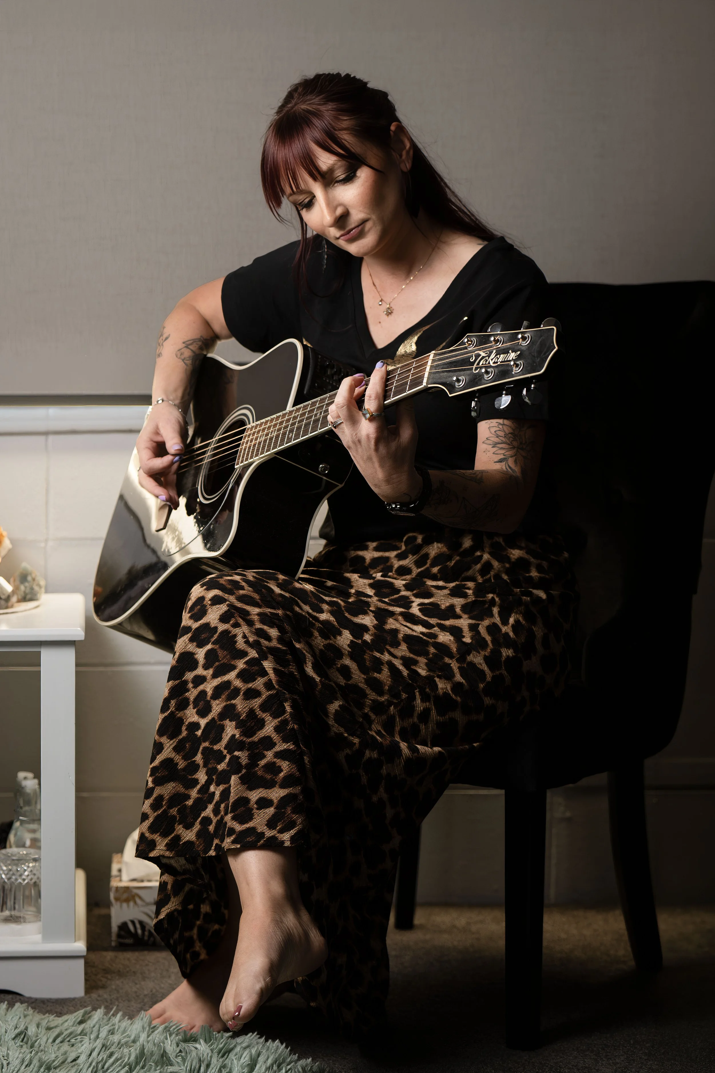 Lorijane musician, crystal healer and spiritual guide and mentor