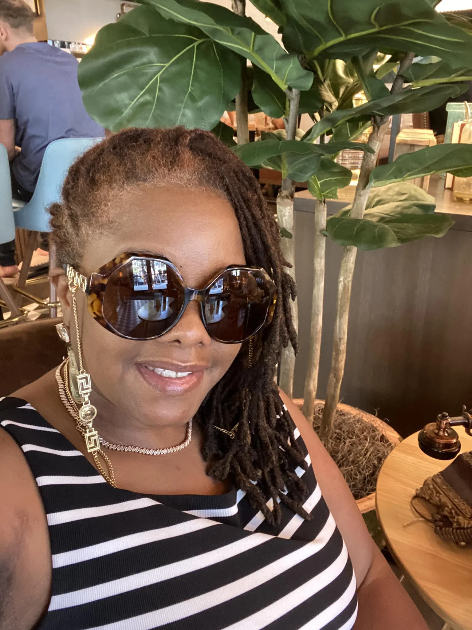 Happy Supernatural Sunday Everyone 🌺

#GirlBoss #WineDame #VinCollective #HeadQueenInCharge