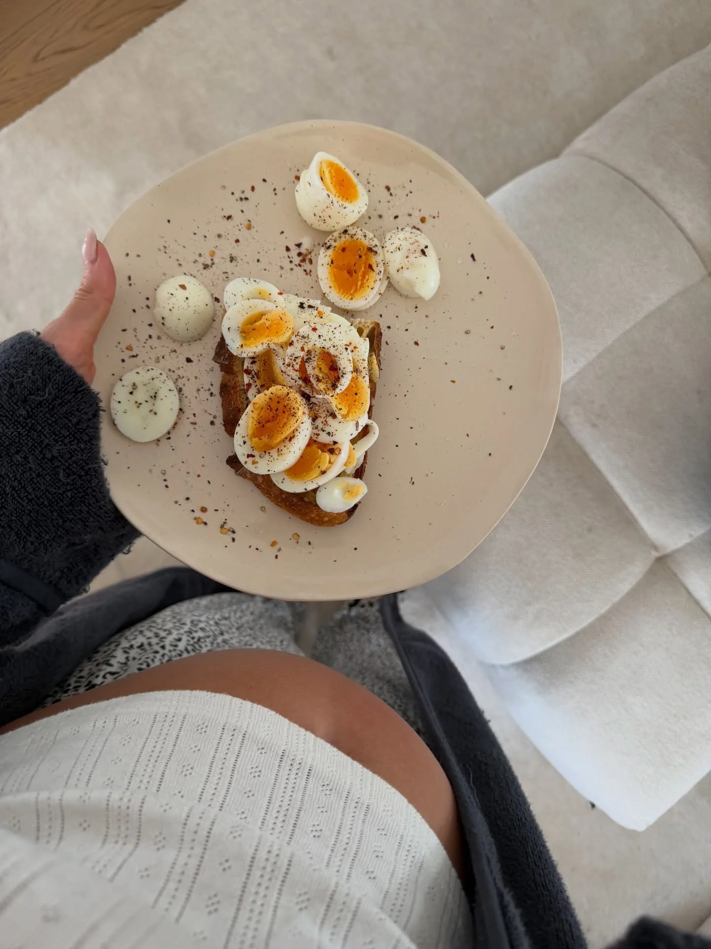 What&rsquo;s been on my plate lately 🍽️ 

would you eat like this or no?
and what would you add? 

Rate my plates 👇🏼