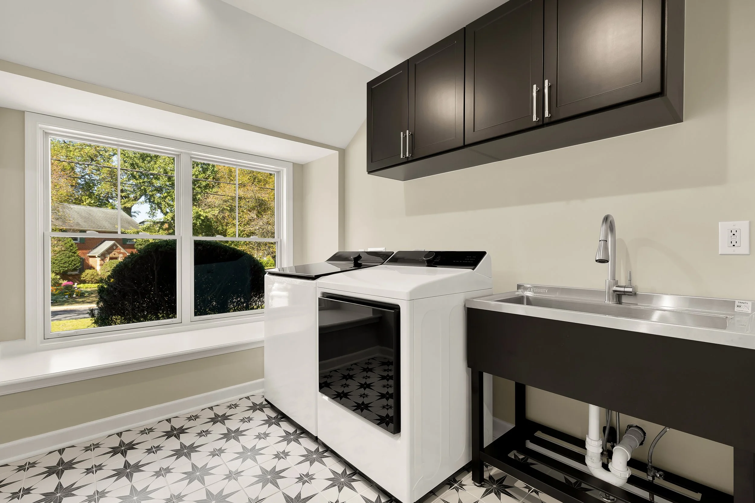 9815 Summit Ave-0024.jpg