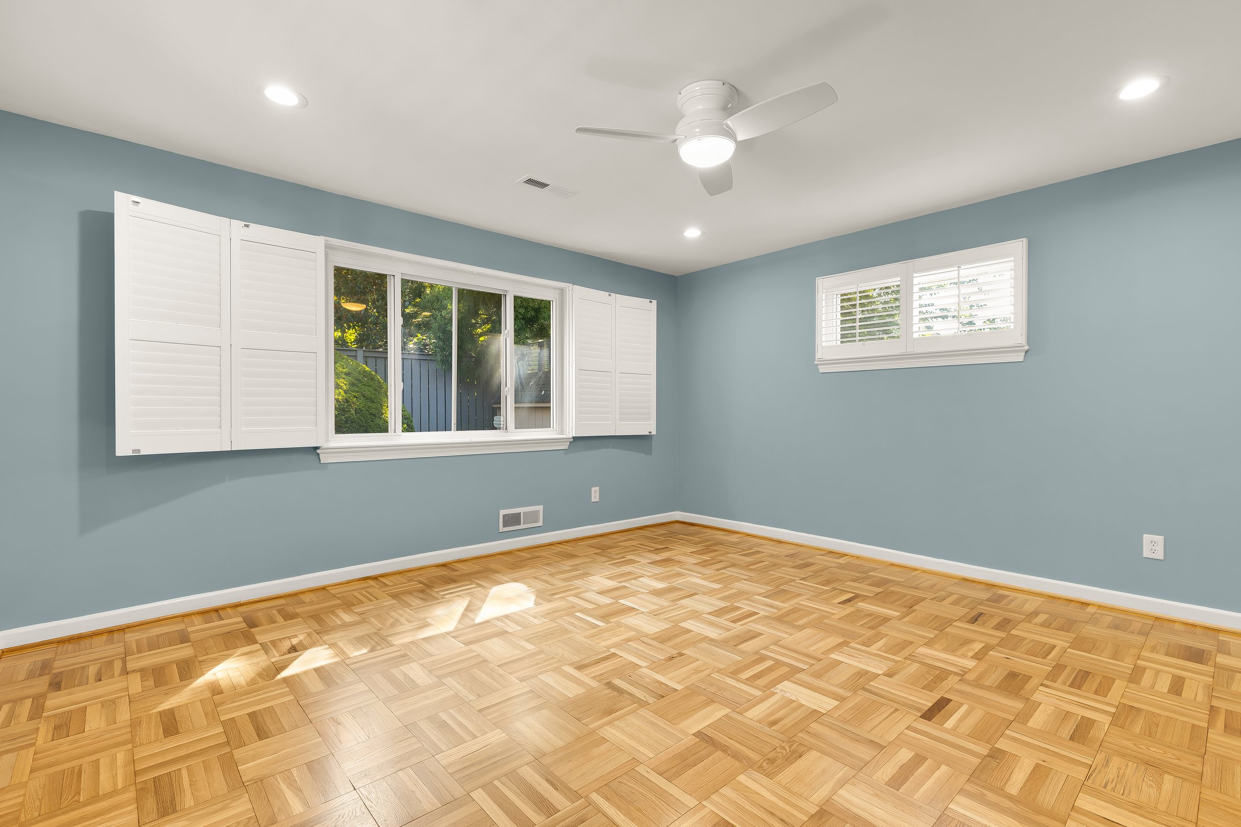 9815 Summit Ave-0033.jpg