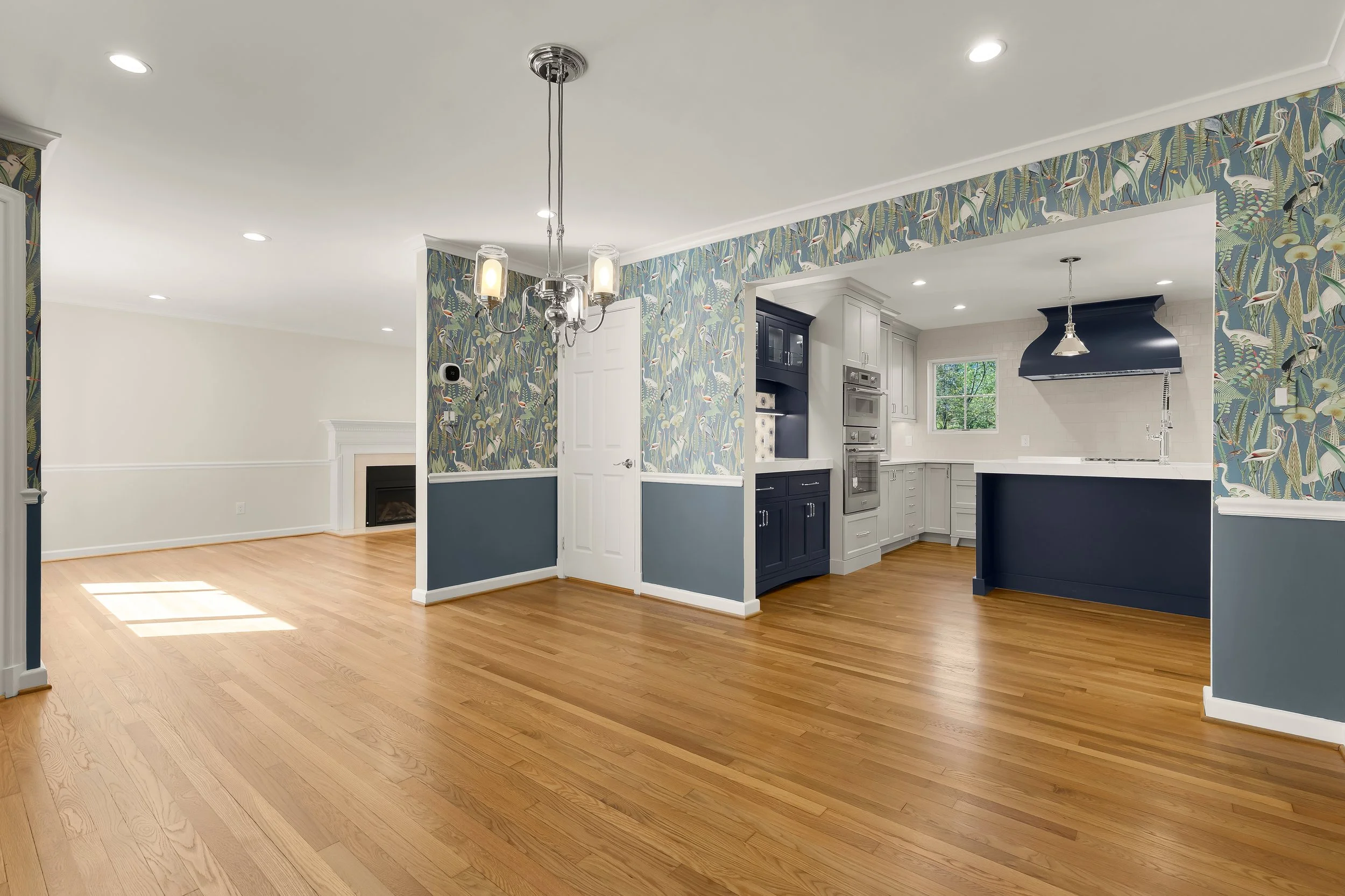 9815 Summit Ave-0011.jpg