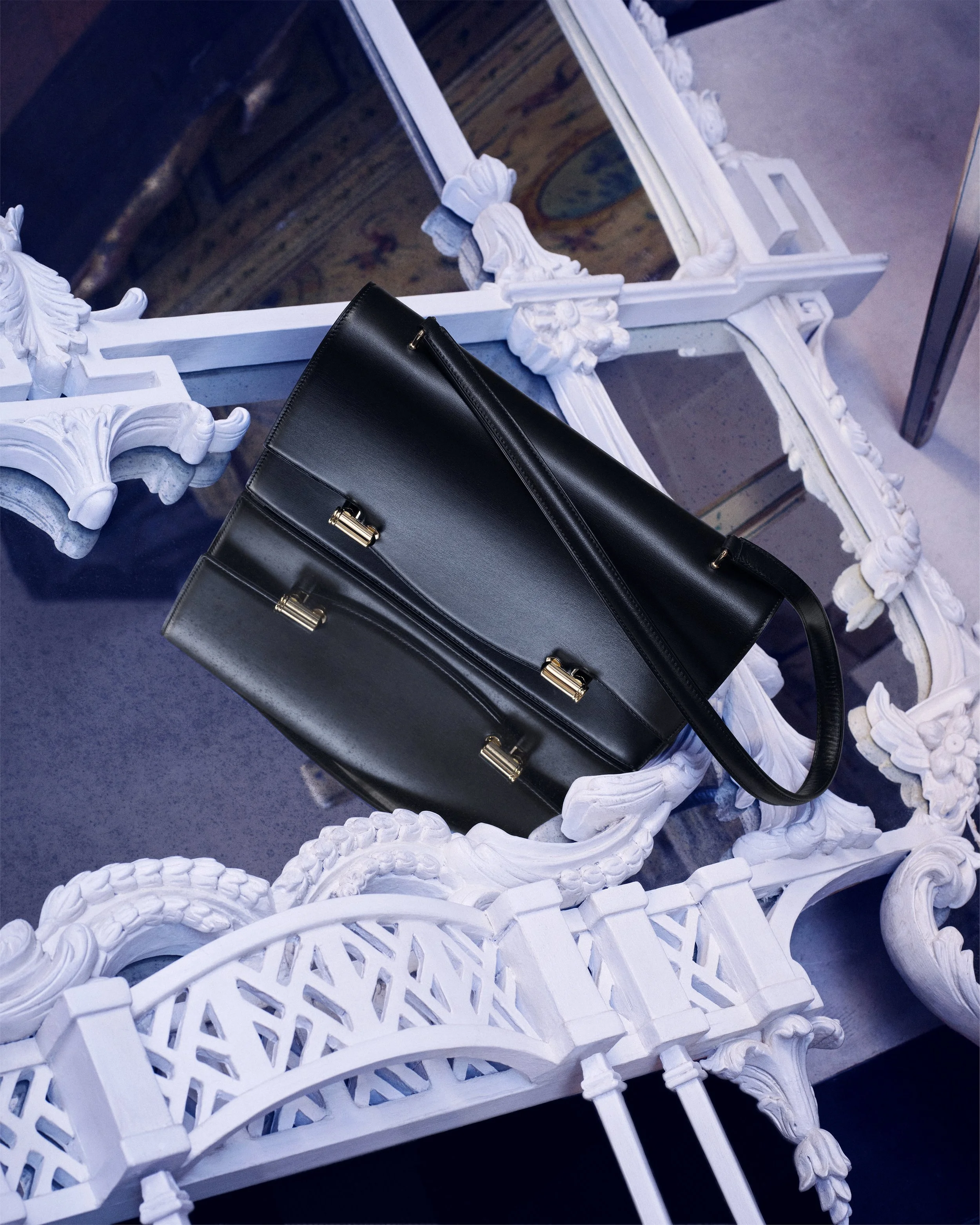 Shot_04_251203_AdamLippes_Vogue_019_FINAL copy.jpg