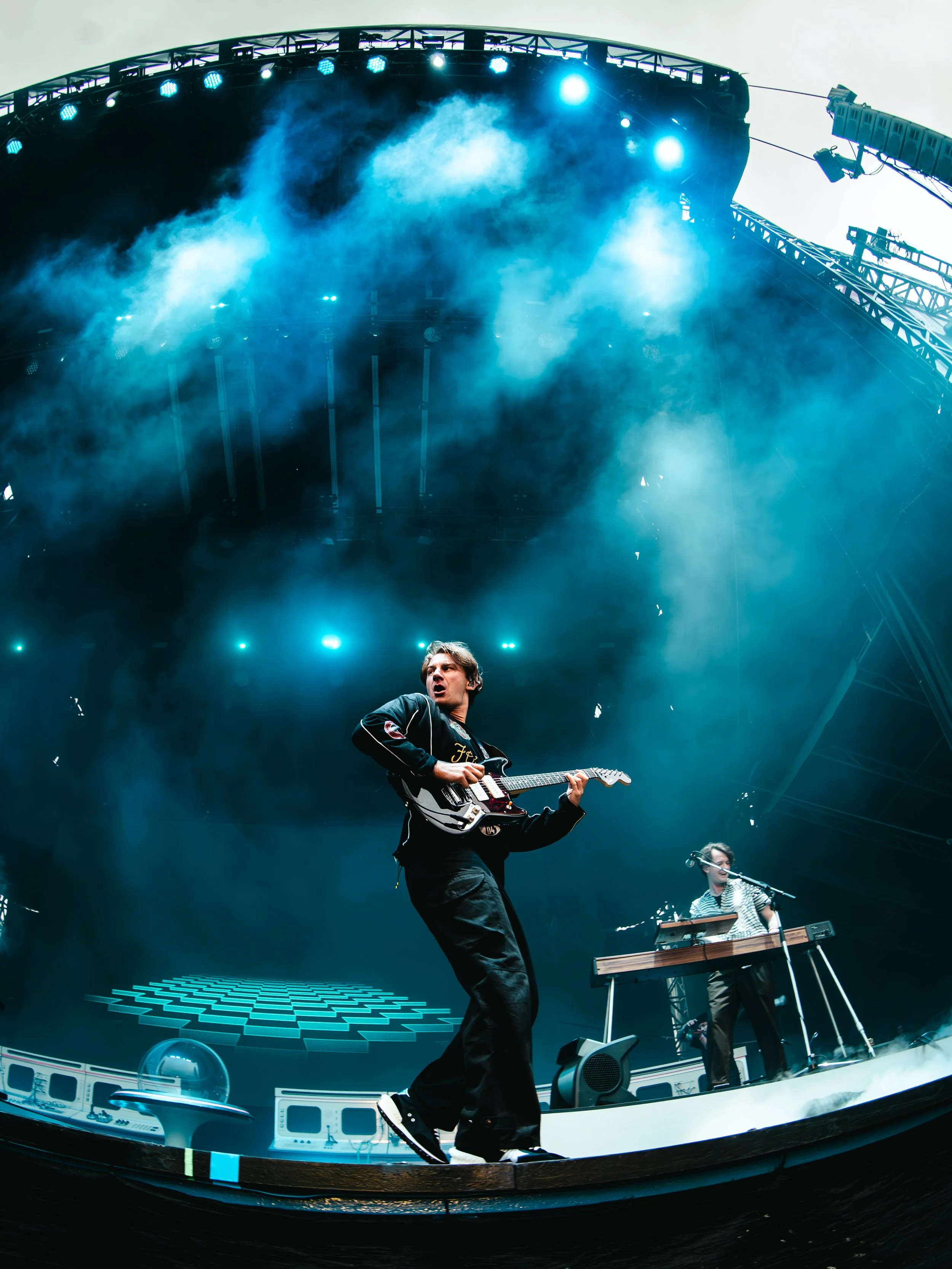 GLASS ANIMALS