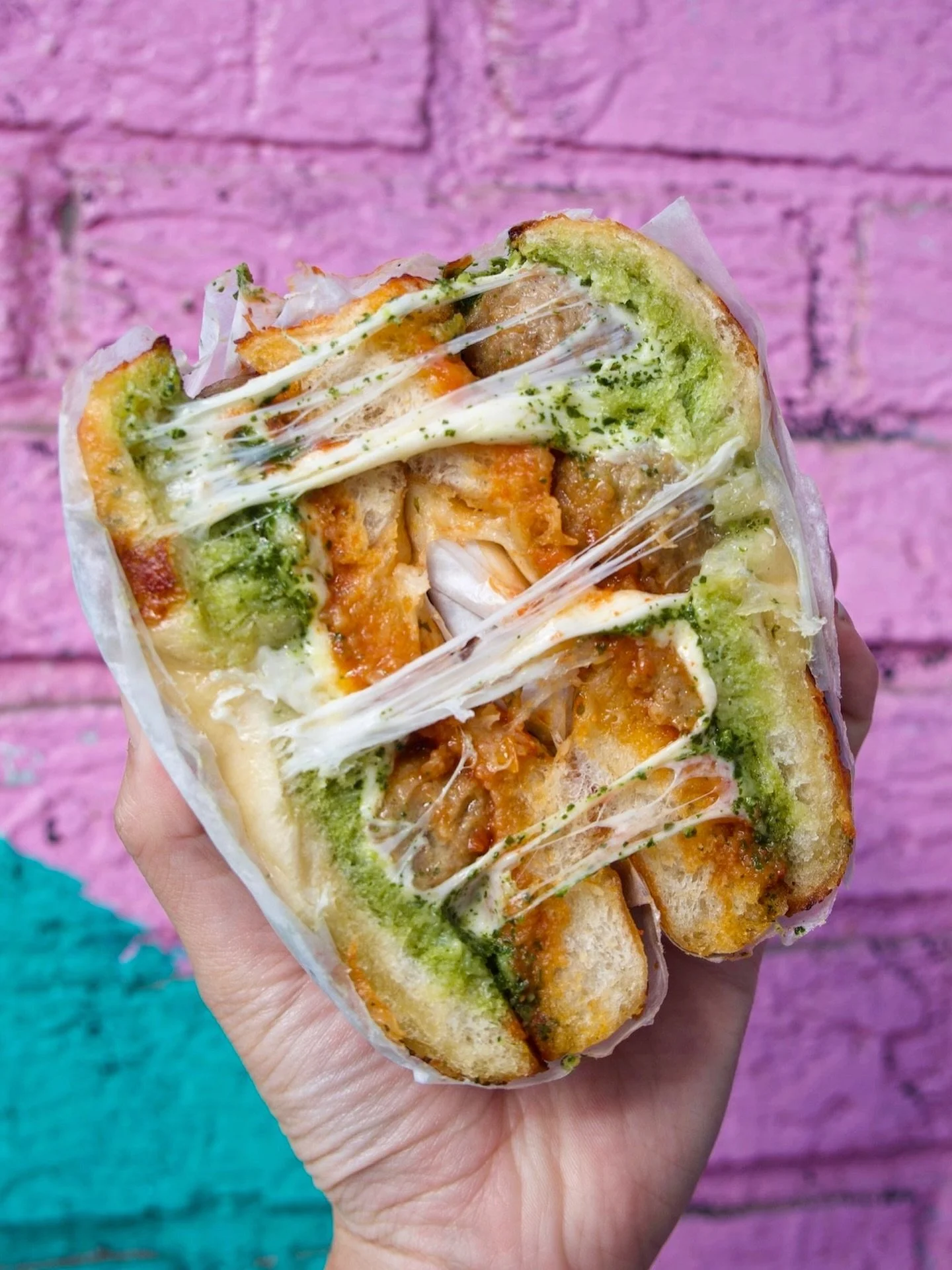 95% of sports medicine practitioners recommend bi-weekly Meatball Sub Bagel ingestion. We don&rsquo;t make the rules. 🤷&zwj;♀️⛹️&zwj;♀️🧄 #ballin #cheesy #garlicbreadbagel