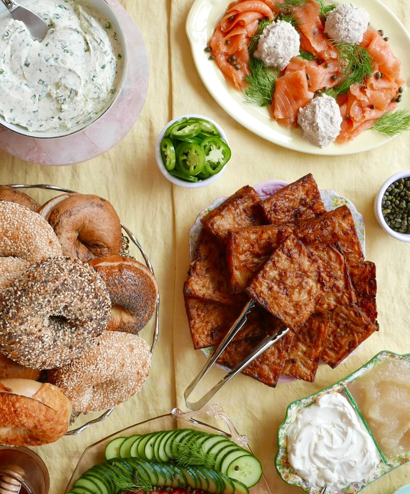 From DELUXE #salmon 🍣 &amp; #latke 🥔 platters, to raspberry guava jam-filled doughnies 🍩, sparkling ros&egrave; dougnies✨, chocolate cherry doughnies 🍒🍫 &amp; bangin&rsquo; bagel platters - we&rsquo;ve got you covered in the catering department 