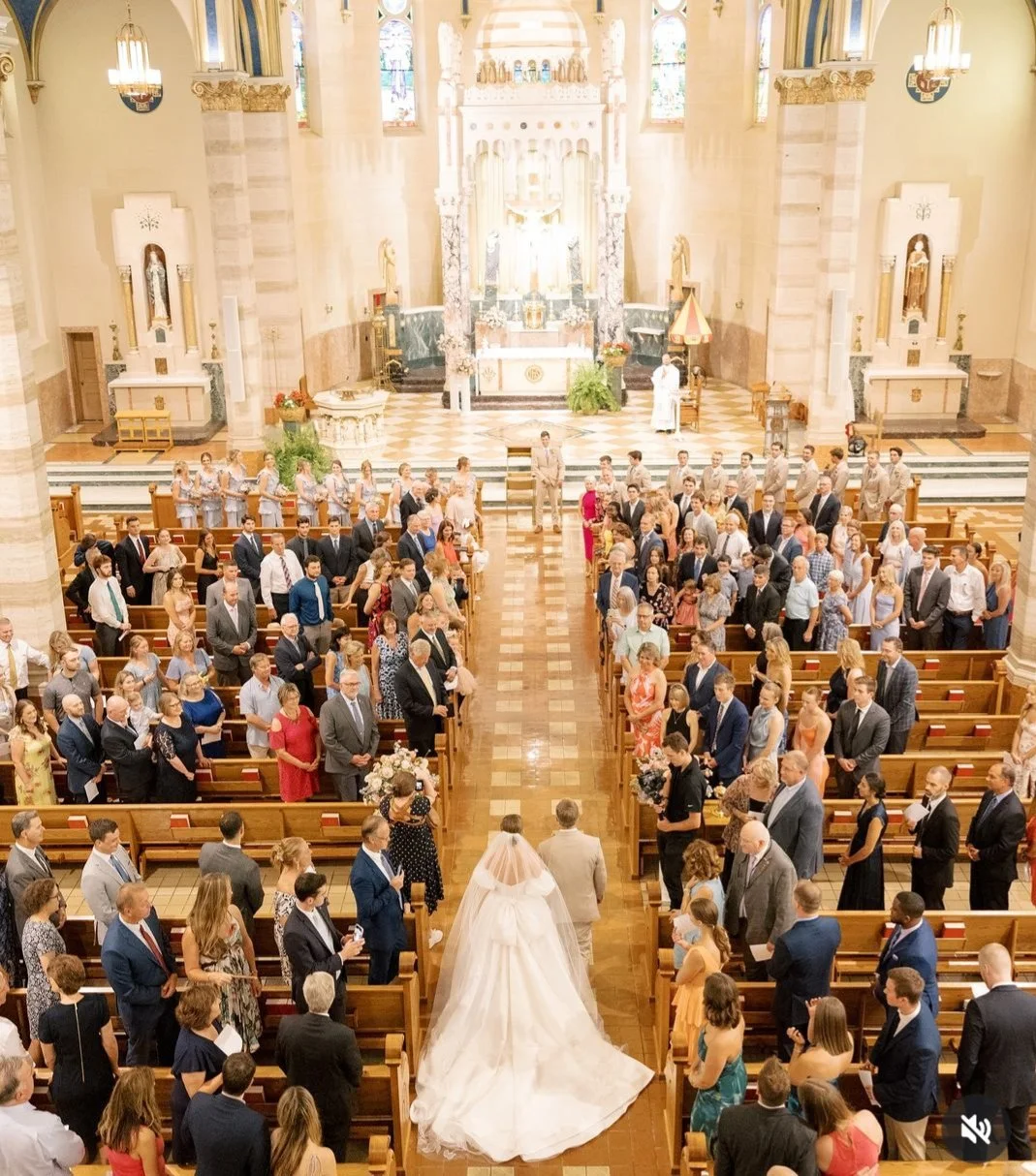 What a beautiful moment watching Michaela walk down the aisle. Stunning!

@jaimerosephotography 

#bride #BrideAndGroom #rsvpeventsgr #weddingplanner #grandrapidsmichigan #wedding