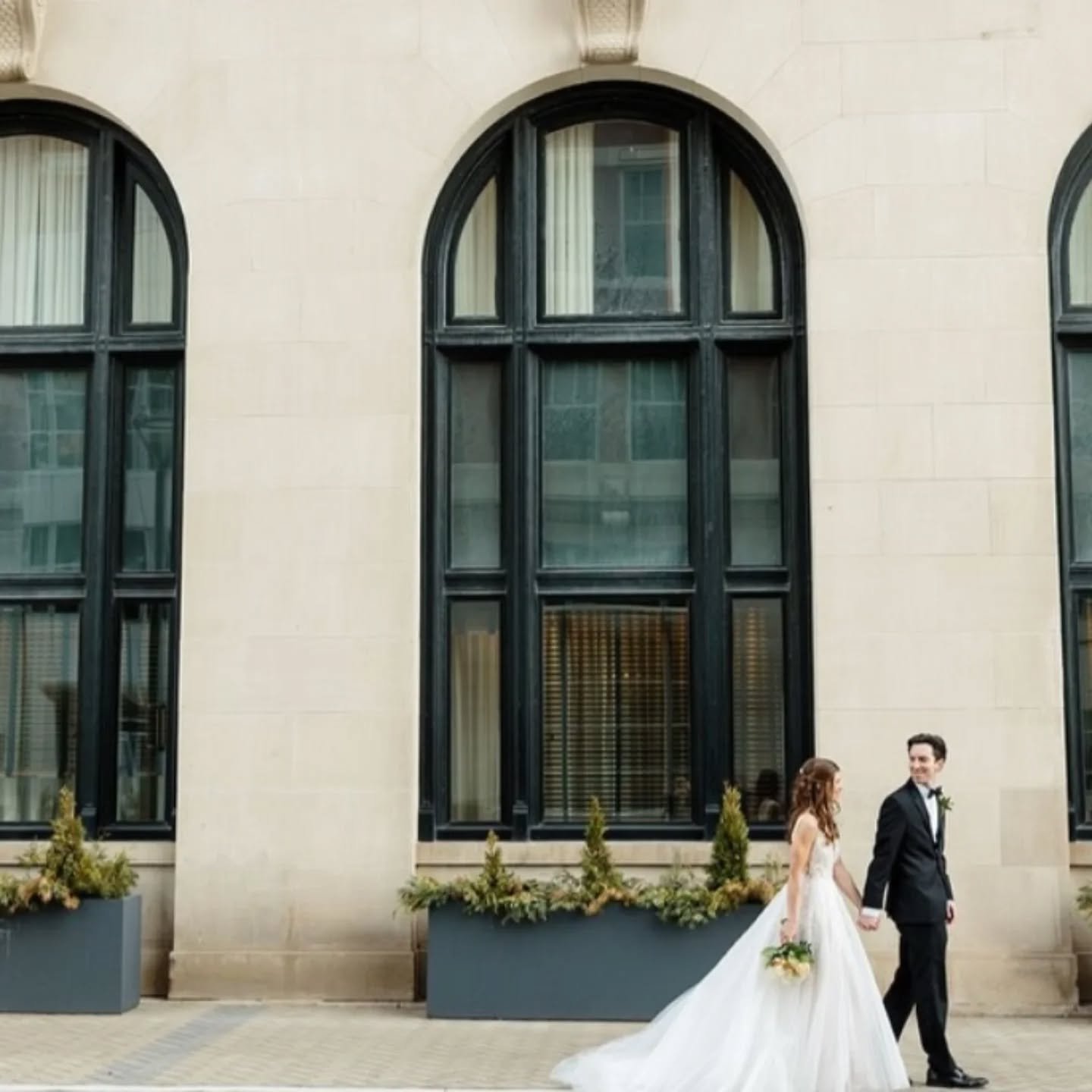 "This was the best day of my life." 

- Mrs. Alexia Hammond 

Congratulations Alexia and Troy! Your wedding was an absolute dream to assist with. ✨

@maephotoco 📸
