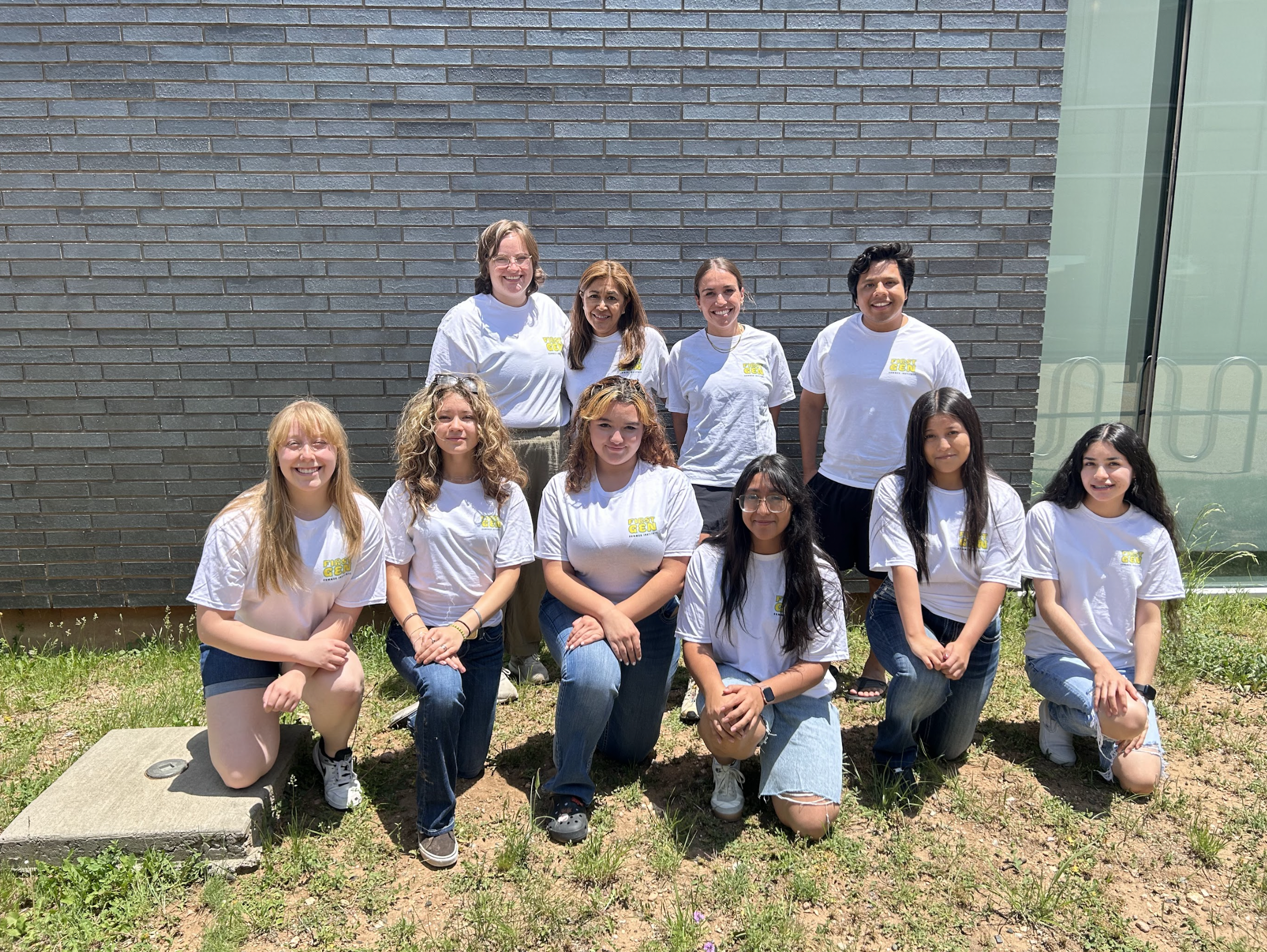 Bridges Opens Applications for First-Gen Summer Institute, Connecting Students to Davis New Mexico Scholarship Opportunity