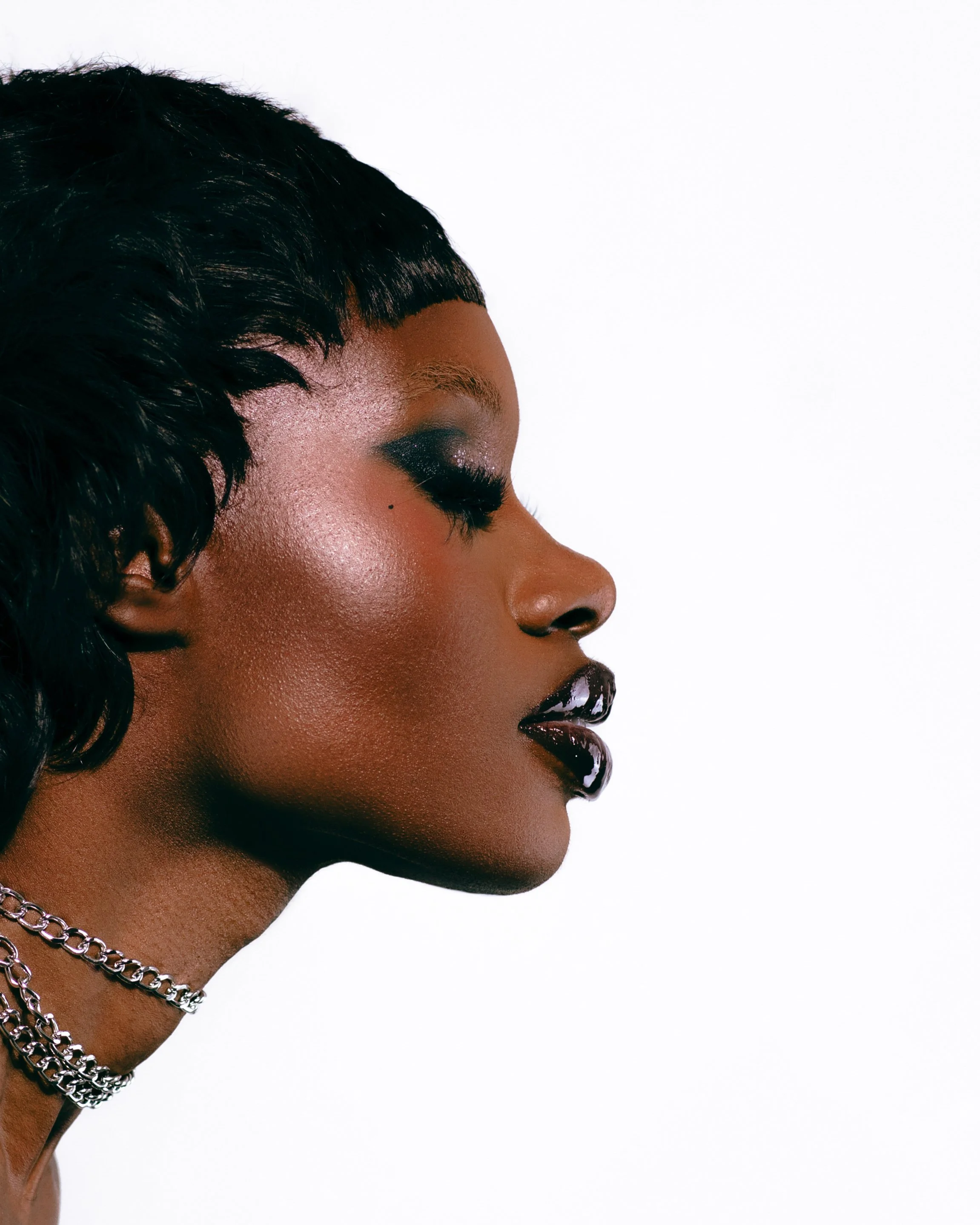 High-fashion editorial glam for Tampa-based photoshoot — flawless skin and clean lines