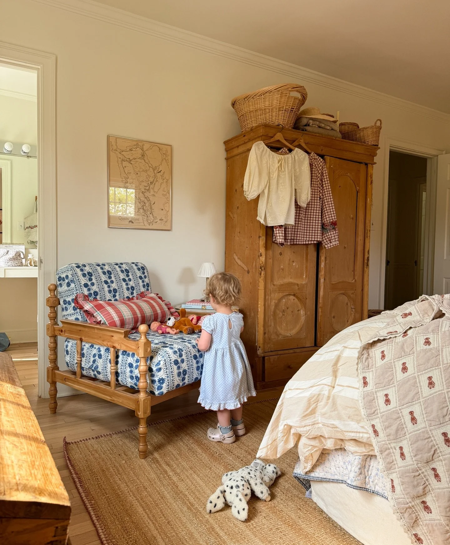 We had the most lovey and joyous weekend celebrating Easter! Matilda tried her first ever peep and immediately spit it out like we had played a mean trick 🥲 and then she begged for chocolate&hellip;.